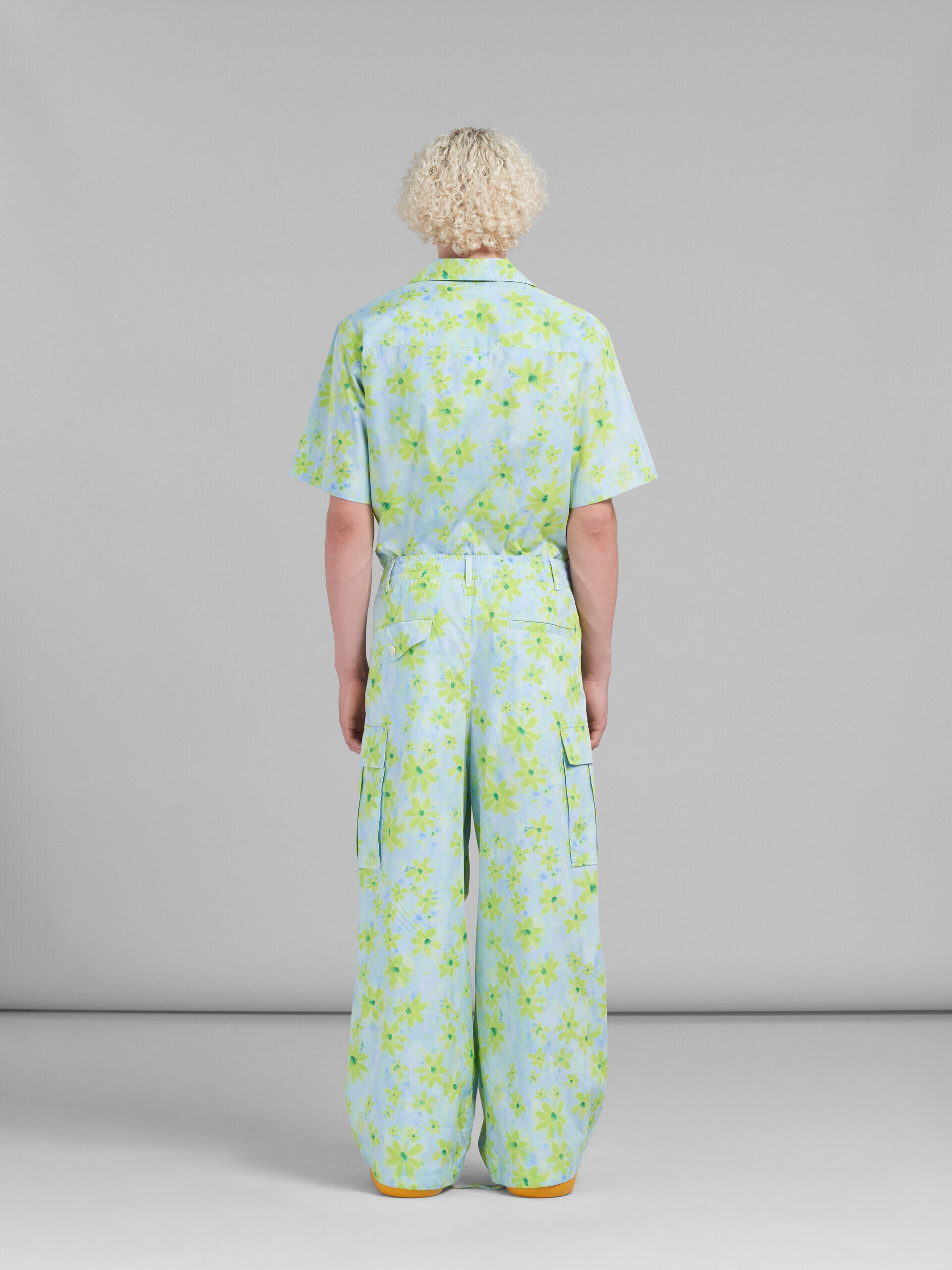 MARNI MEN'S AQUAMARINE FLORAL WIDE-LEG CARGO TROUSERS