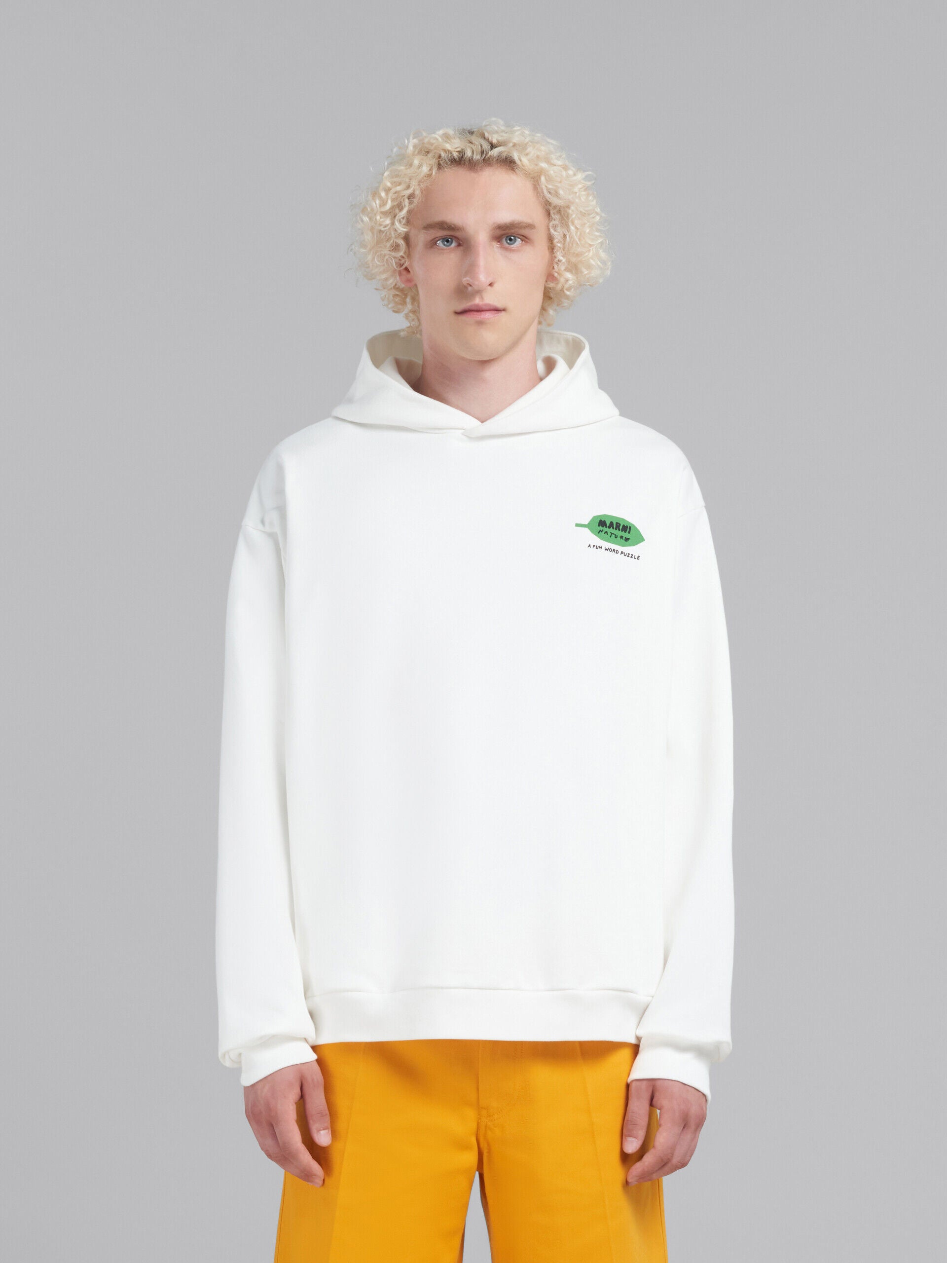 MARNI MEN'S WHITE RELAXED SWEATER WITH LOGO DETAIL