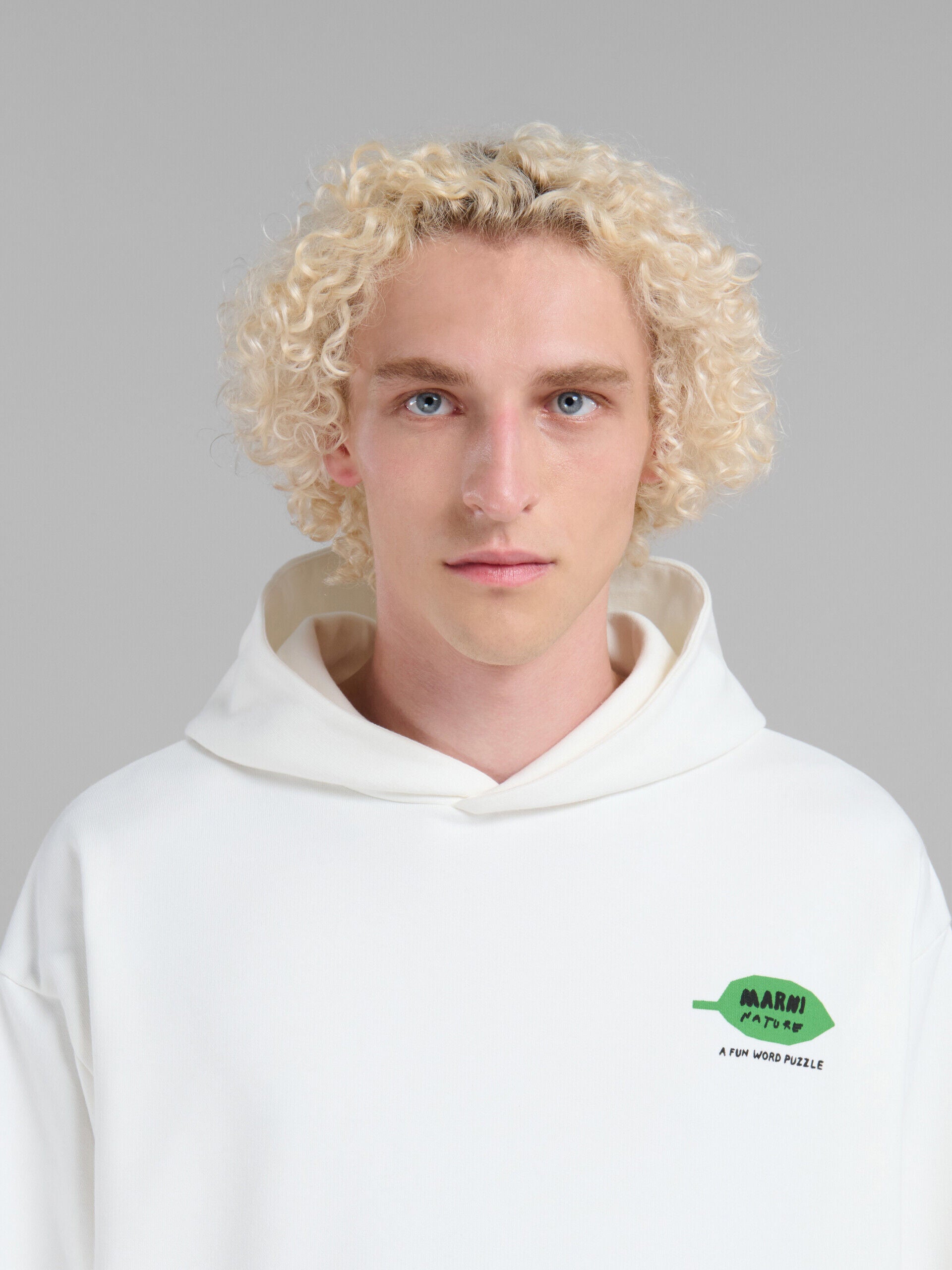 MARNI MEN'S WHITE RELAXED SWEATER WITH LOGO DETAIL