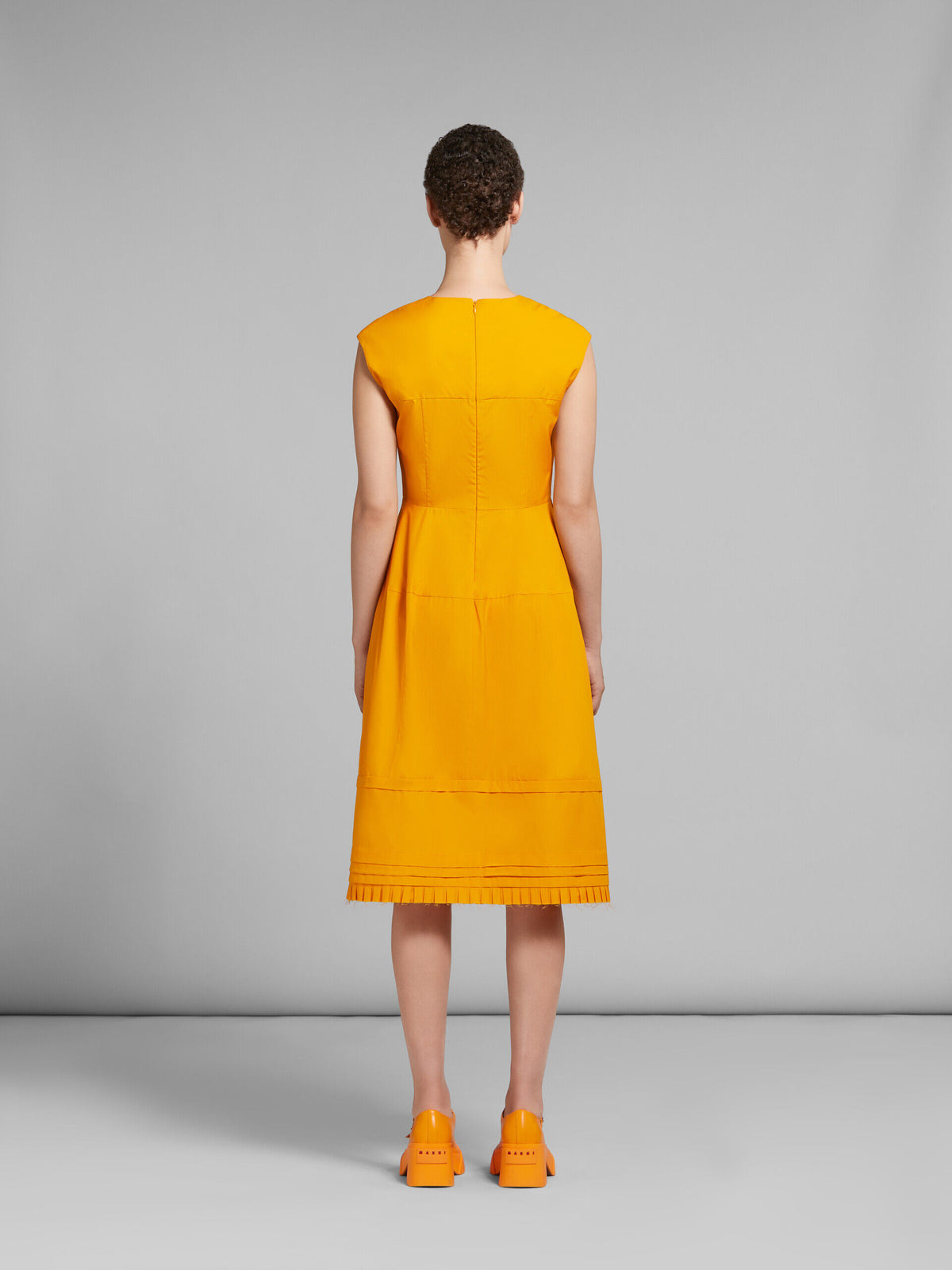 MARNI WOMEN'S LIGHT ORANGE SLEEVELESS MIDI DRESS