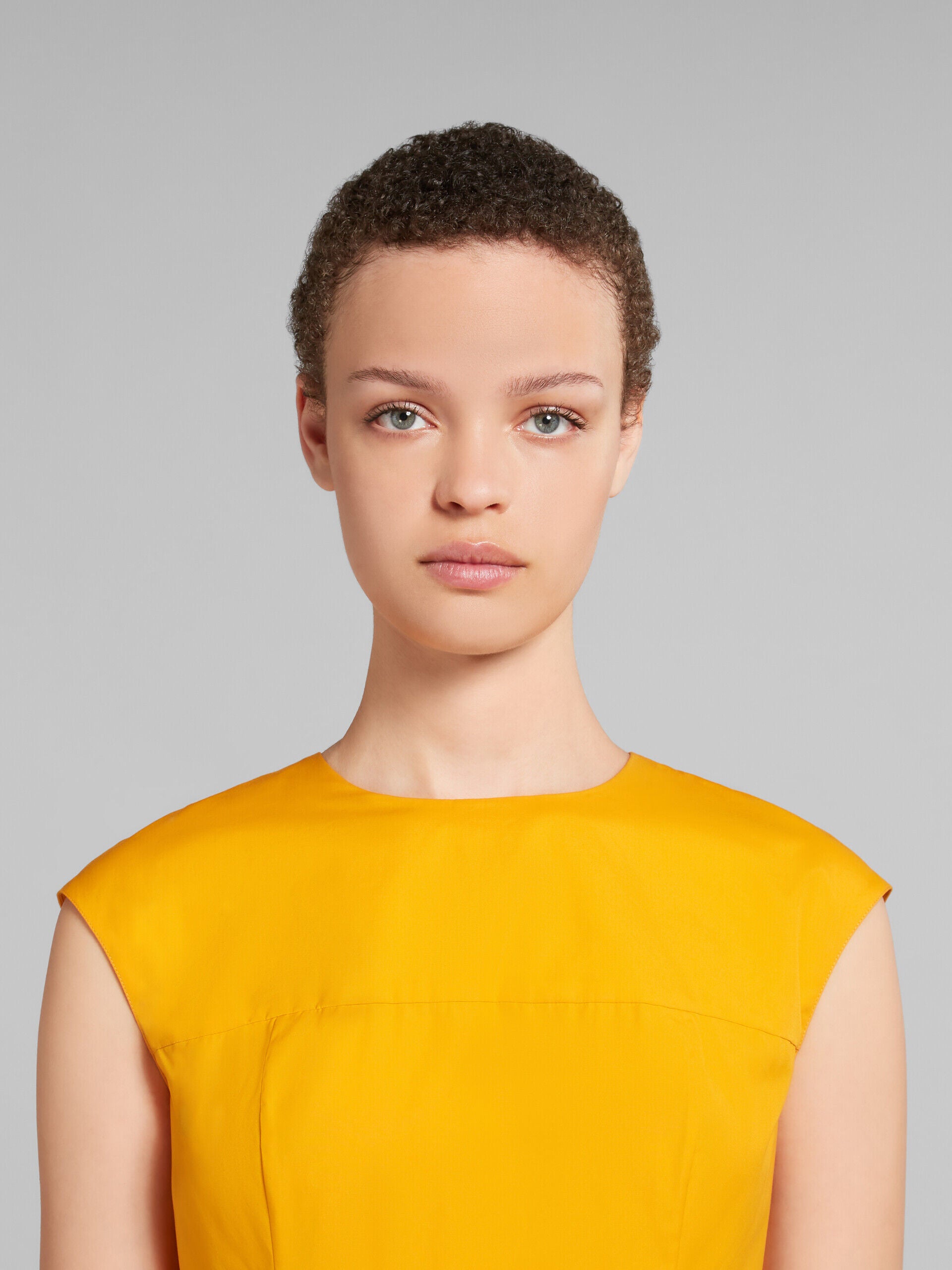 MARNI WOMEN'S LIGHT ORANGE SLEEVELESS MIDI DRESS
