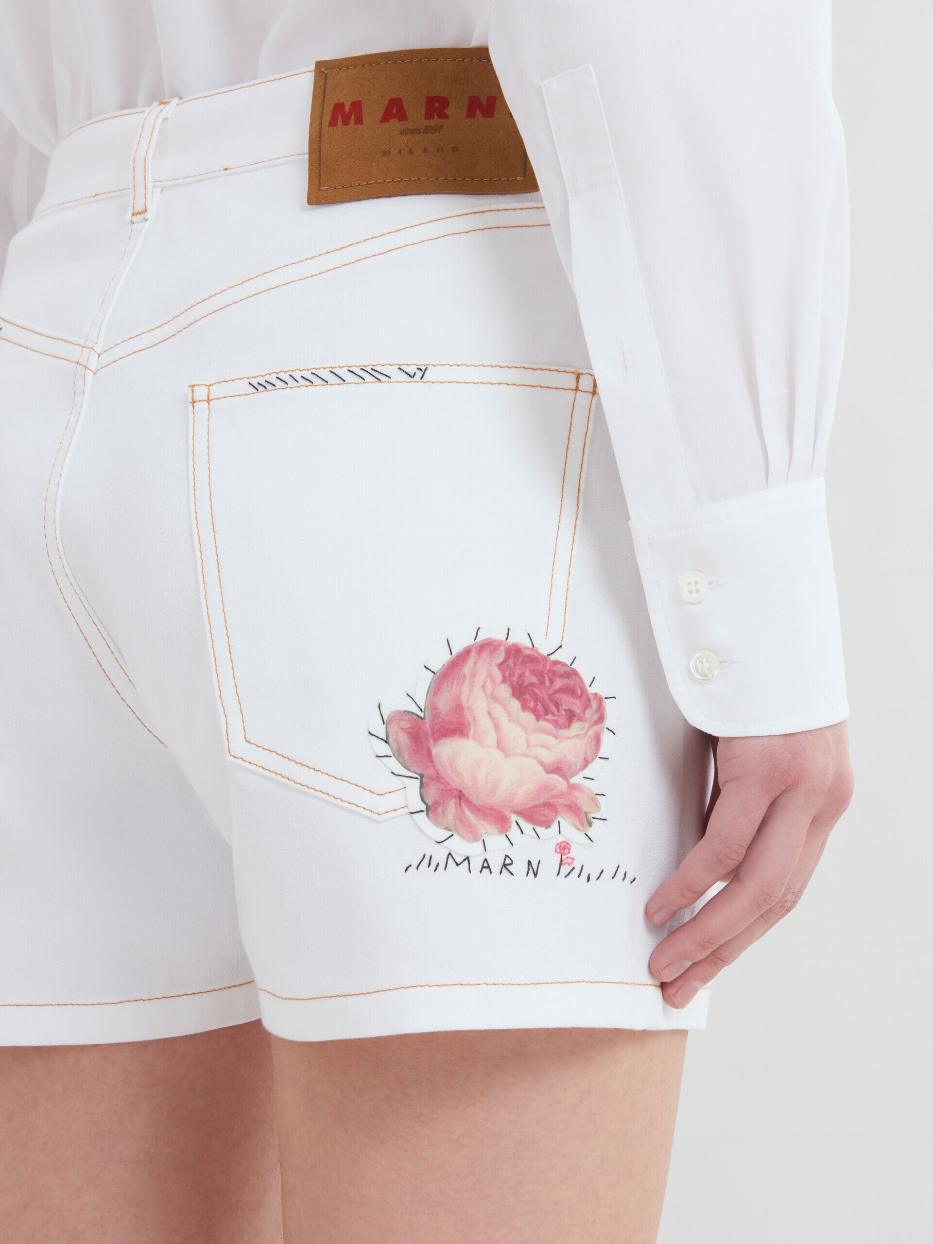MARNI WOMEN'S WHITE DENIM TAILORED SHORTS