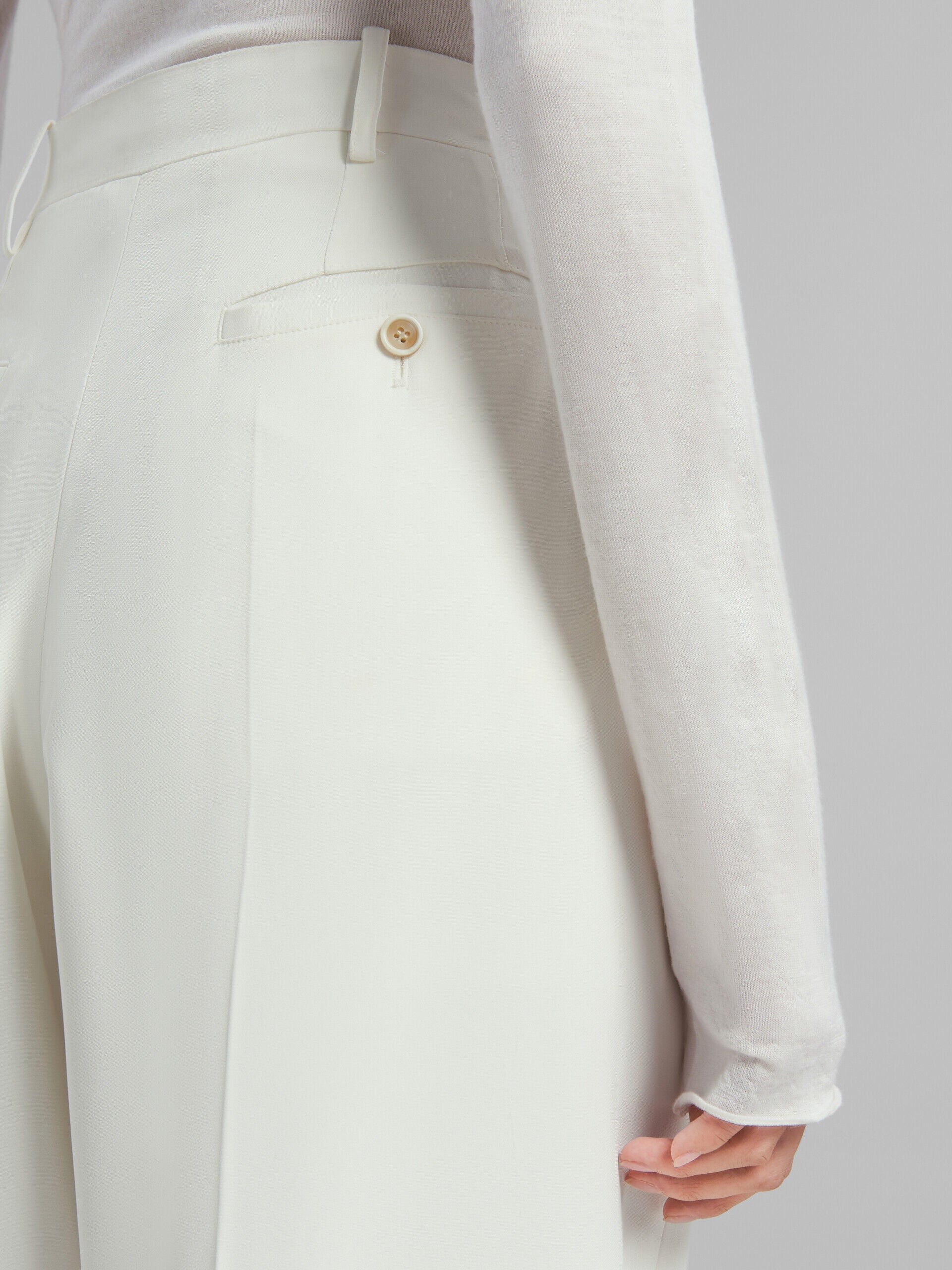 MARNI WOMEN'S WHITE PLEATED LOOSE-FIT TROUSERS