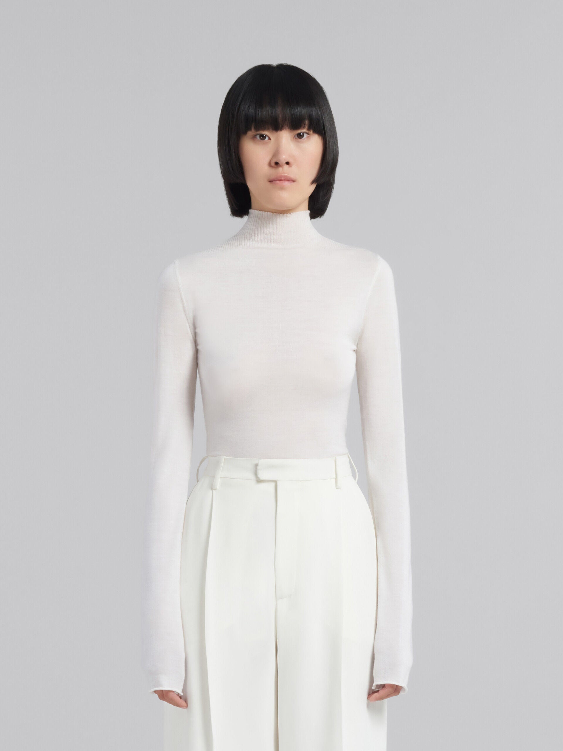 MARNI WOMEN'S LILY WHITE FITTED TURTLENECK SWEATER