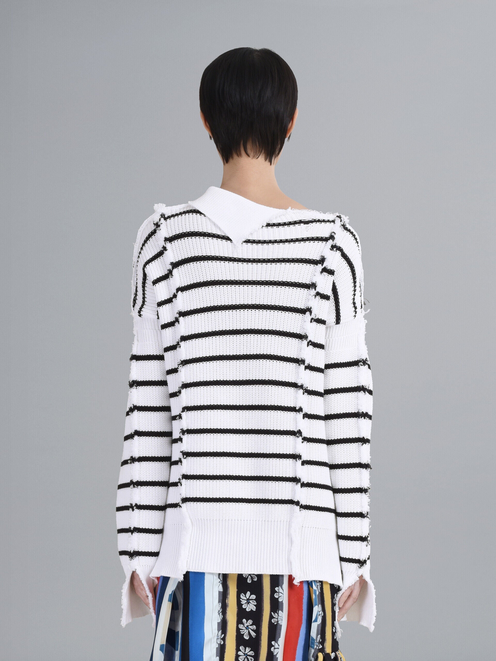 MARNI WOMEN'S WHITE BLACK STRIPED SWEATER
