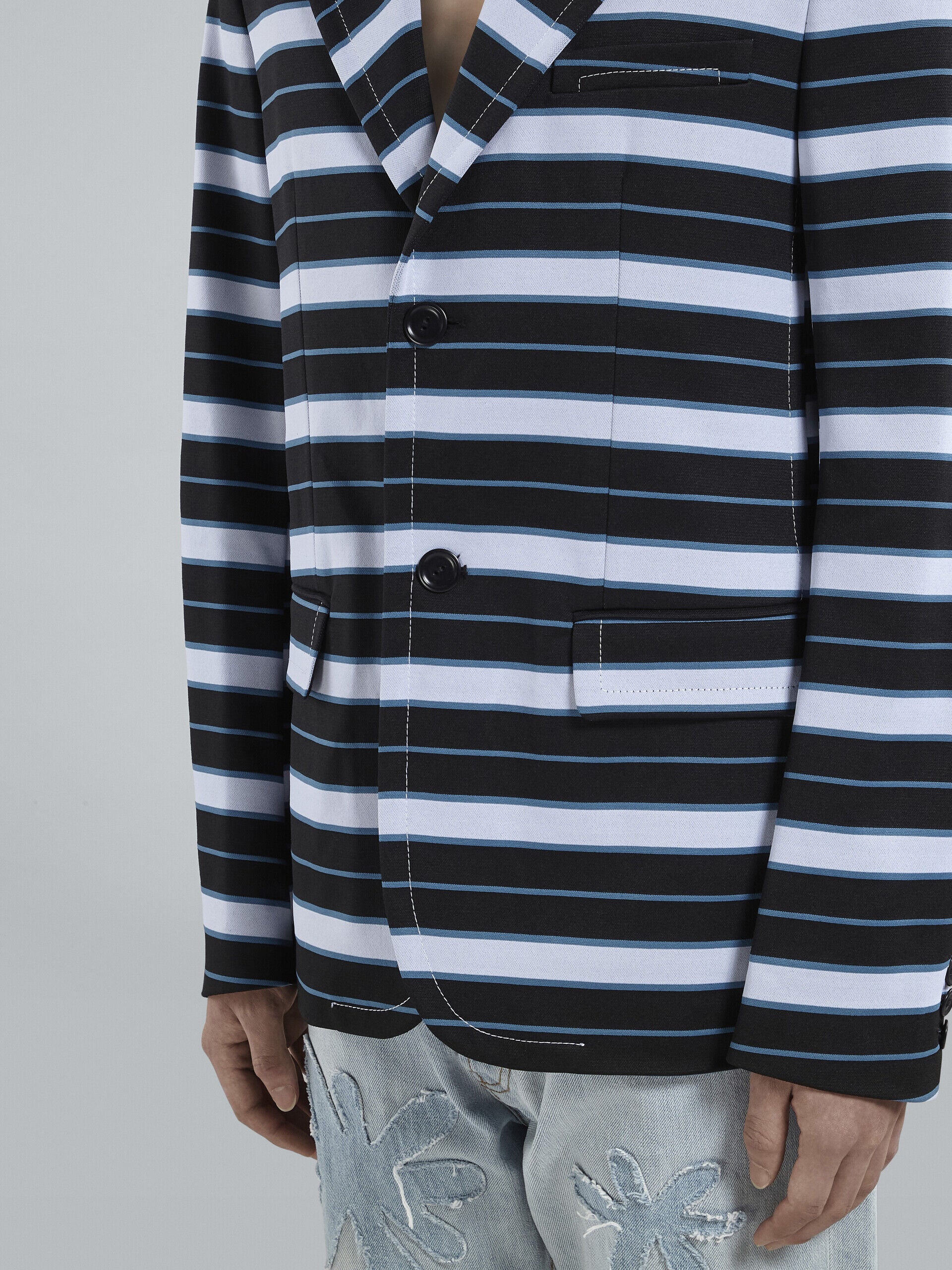 MARNI MEN'S BLACK AND BLUE STRIPED BLAZER