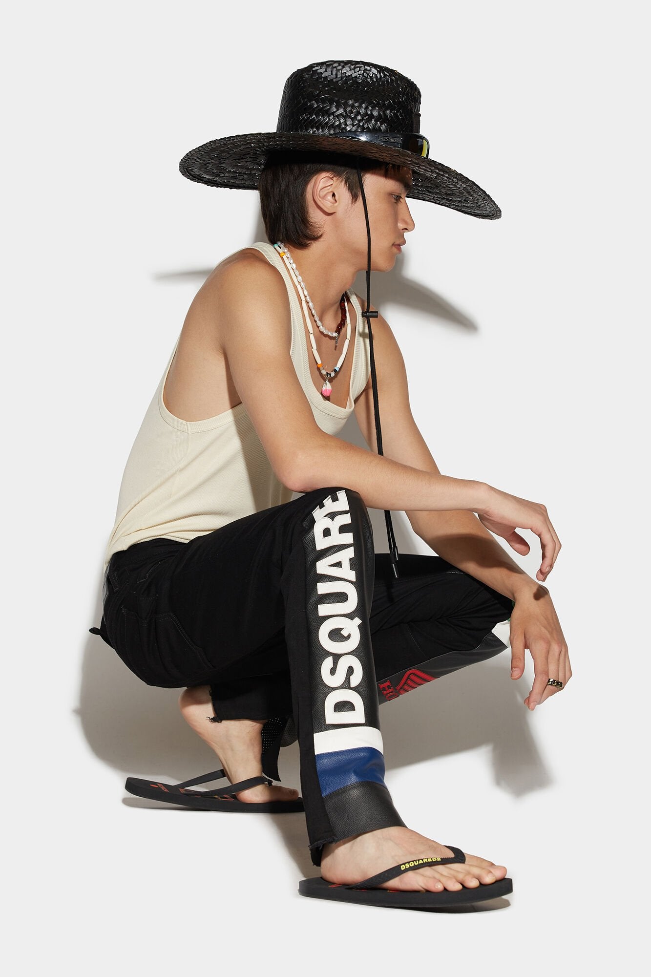 DSQUARED2 MEN'S BLACK TROUSERS WITH BOLD LETTERING