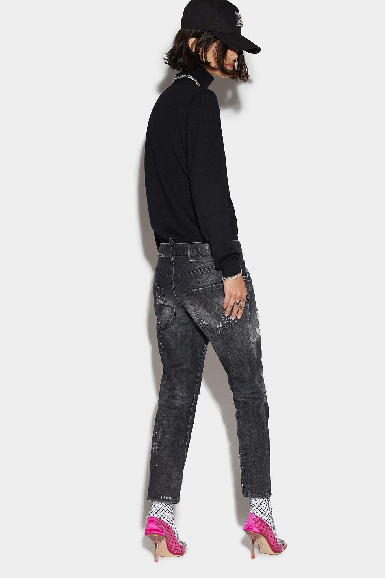 DSQUARED2 WOMEN'S BLACK DISTRESSED CROPPED JEANS