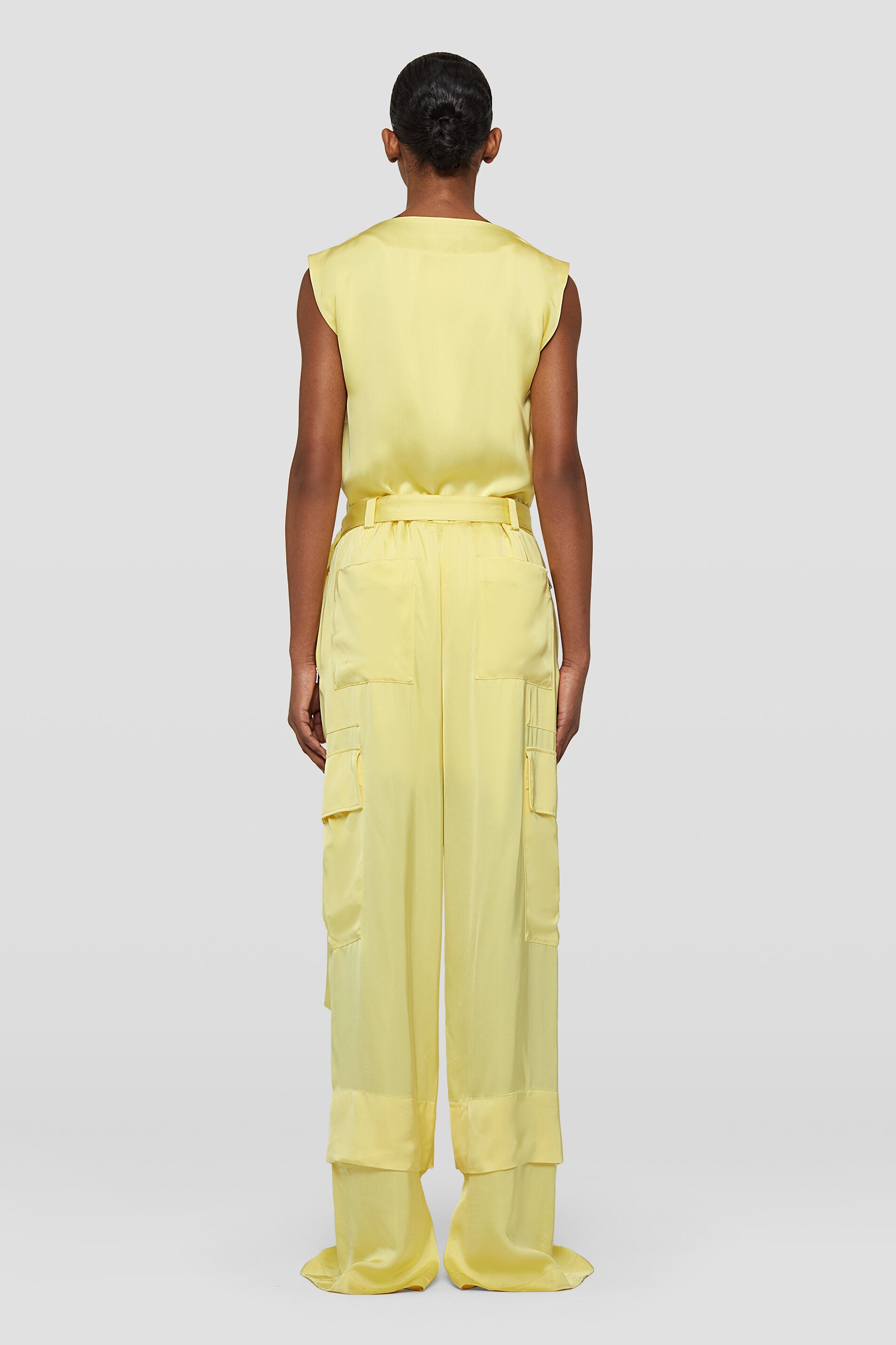 JIL SANDER WOMEN'S PASTEL YELLOW SLEEVELESS TOP