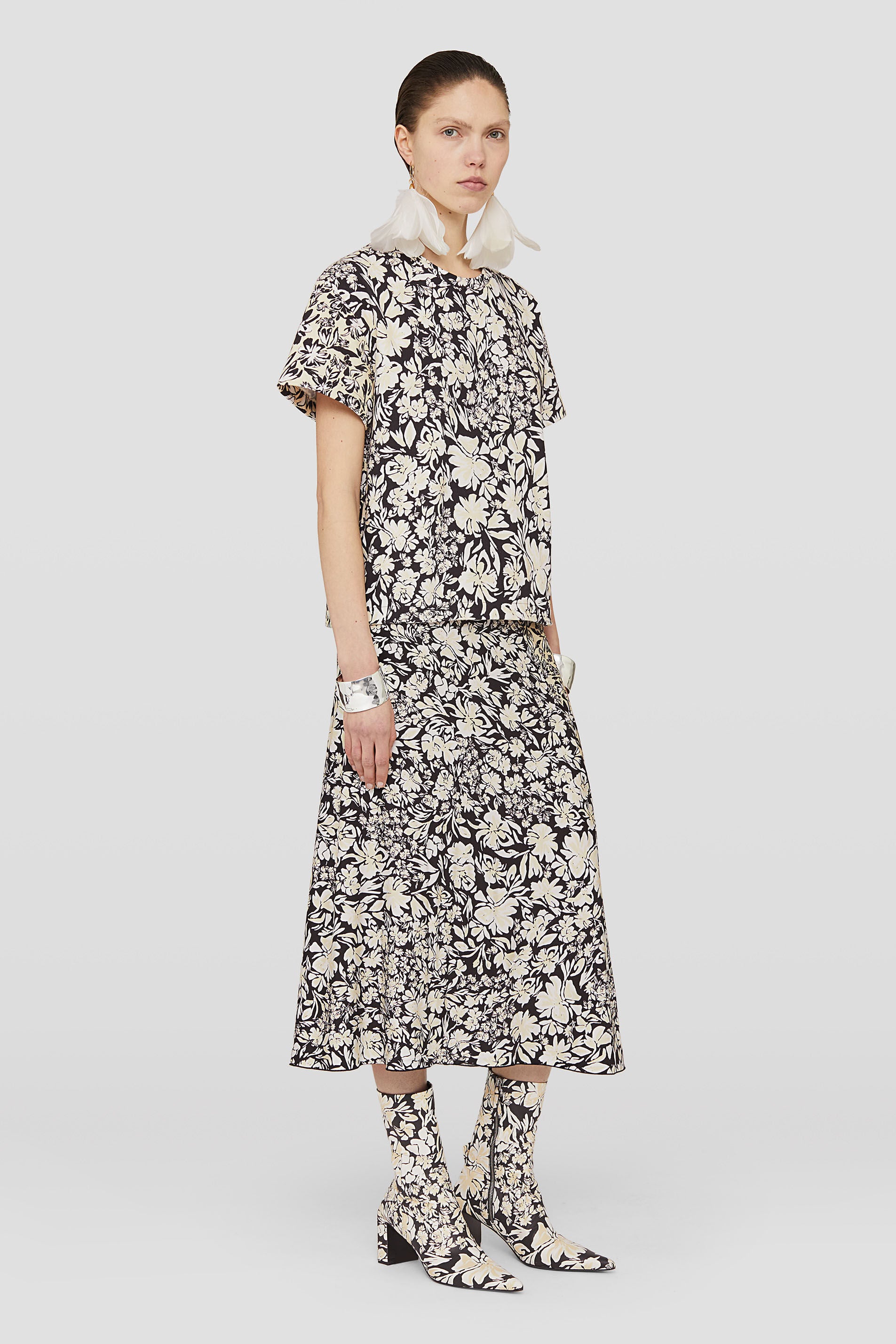 JIL SANDER WOMEN'S BLACK FLORAL PRINT SKIRT