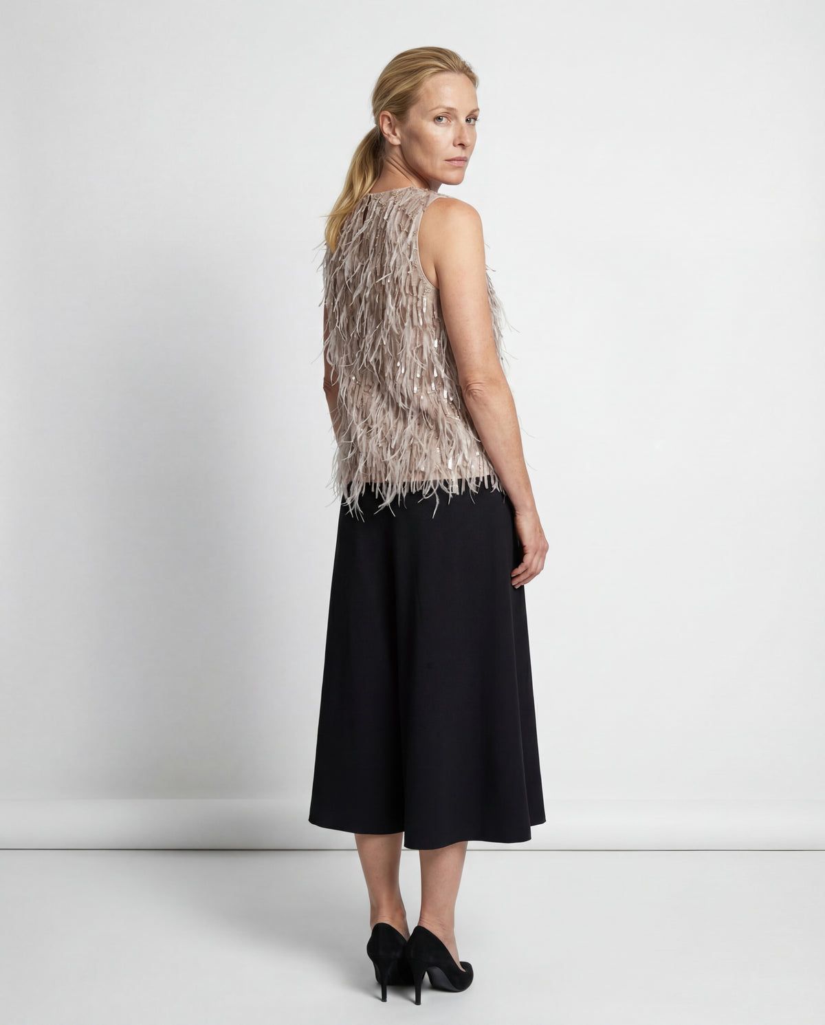 BRUNELLO CUCINELLI WOMEN'S SAND SILK SLEEVELESS SHIRT