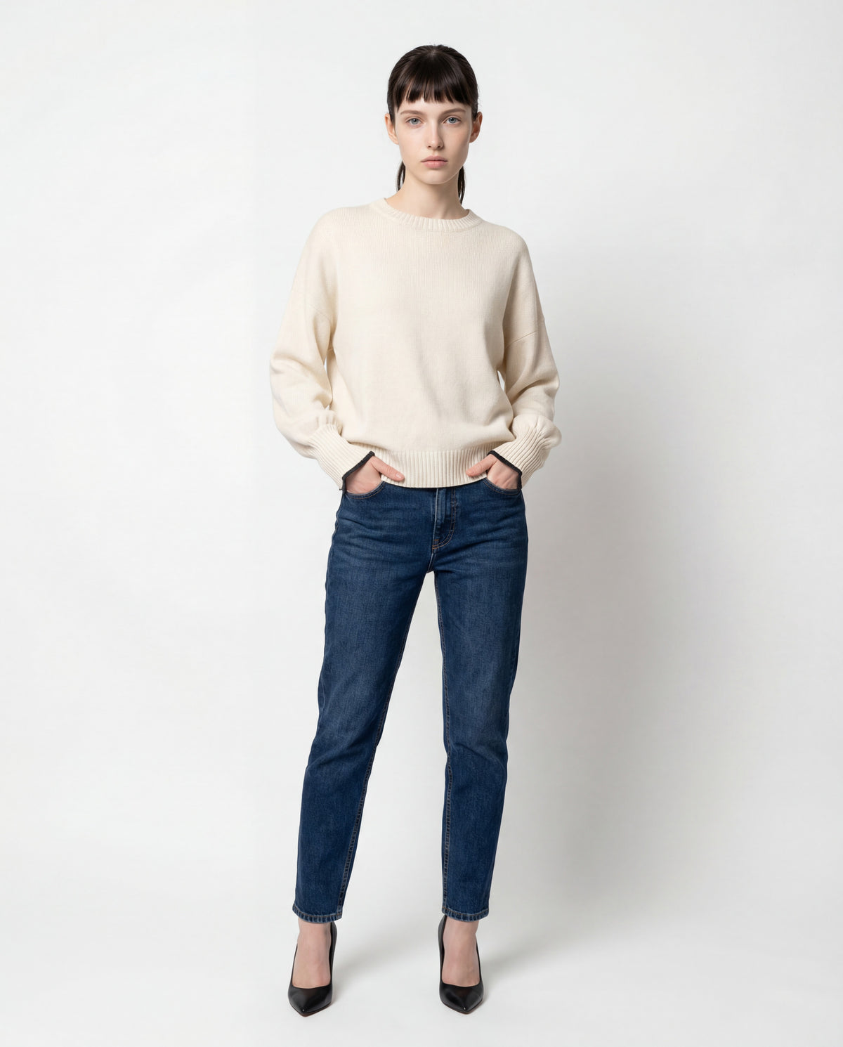 BRUNELLO CUCINELLI WOMEN'S OFF WHITE CASHMERE CREWNECK SWEATER