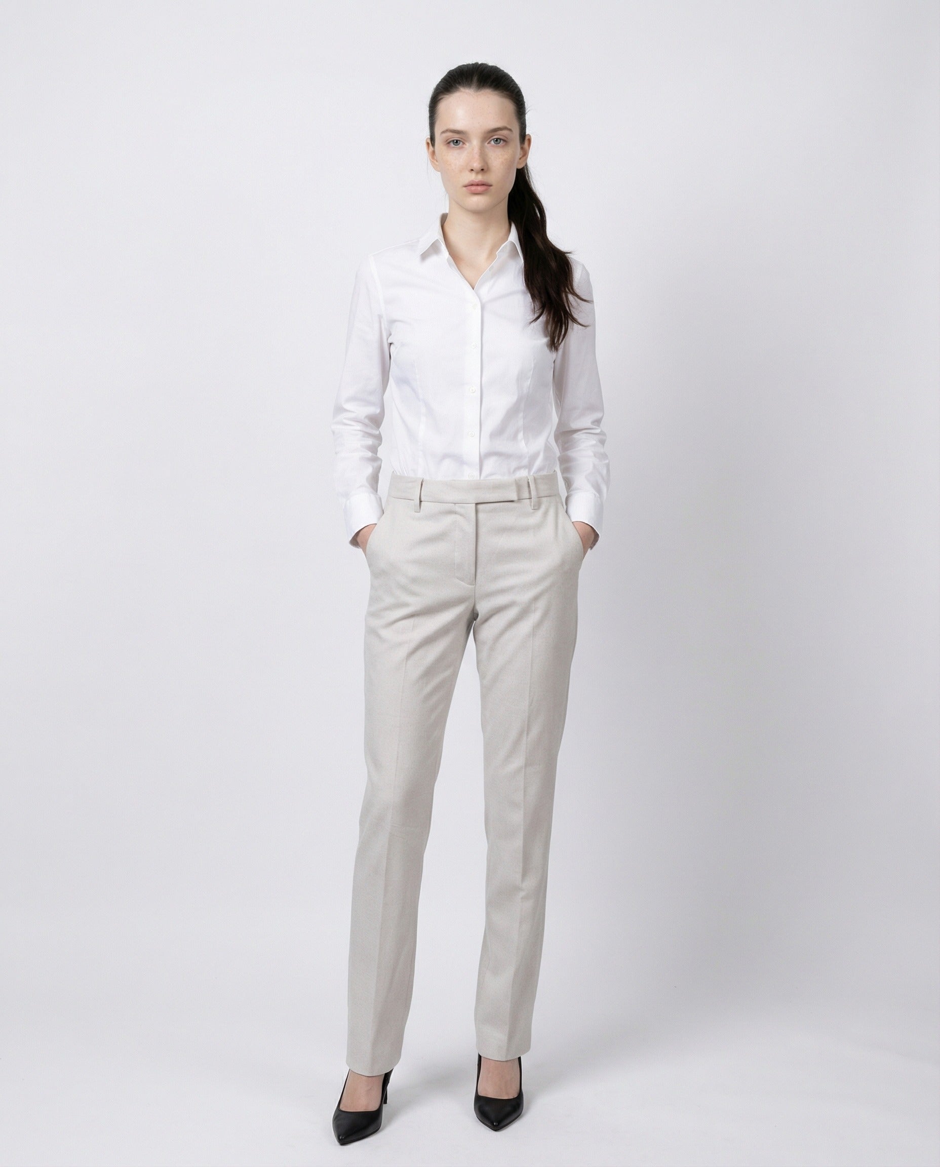 BRUNELLO CUCINELLI WOMEN'S LIGHT BEIGE TAILORED TROUSERS