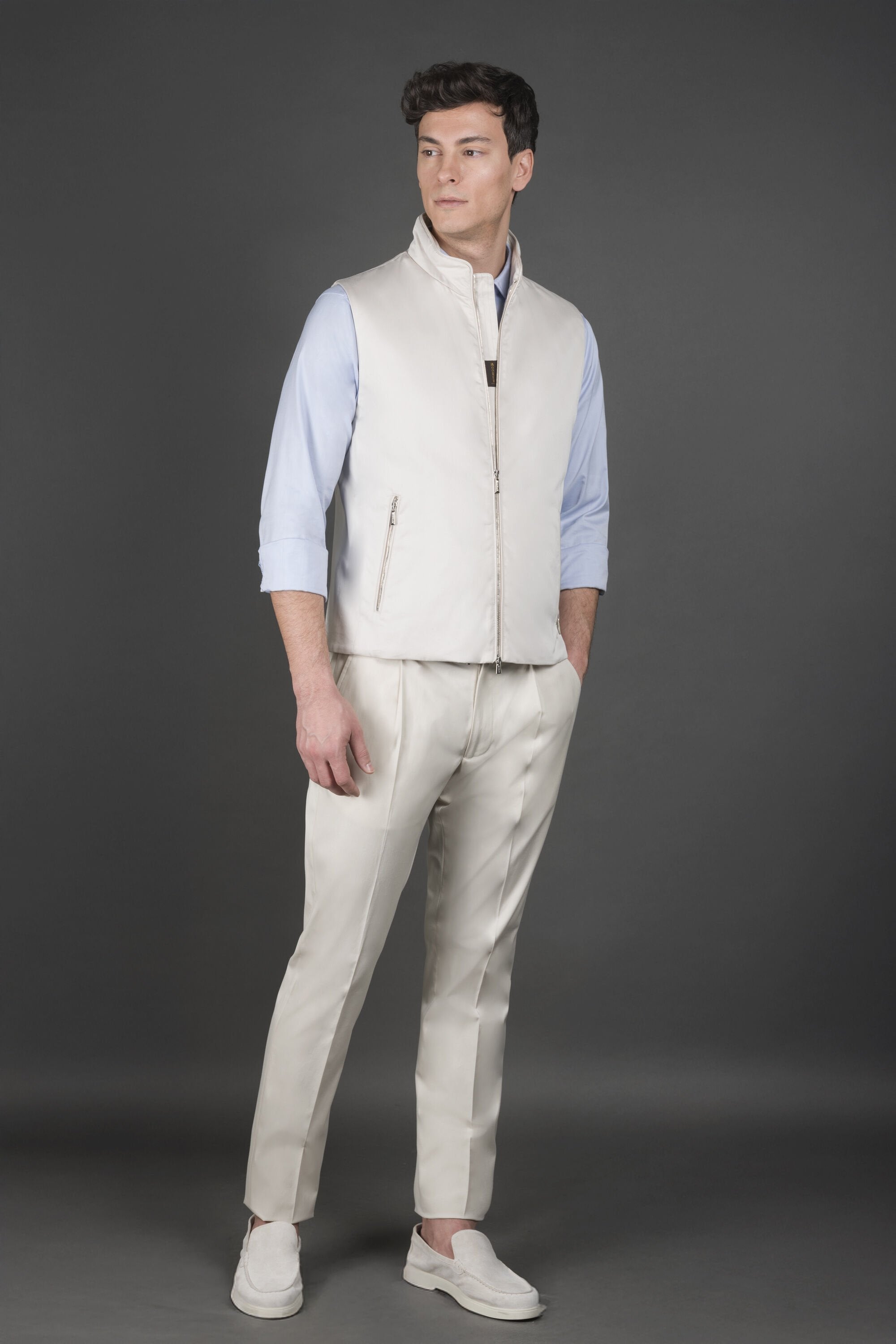 MOORER MEN'S OFF WHITE SLEEVELESS JACKET