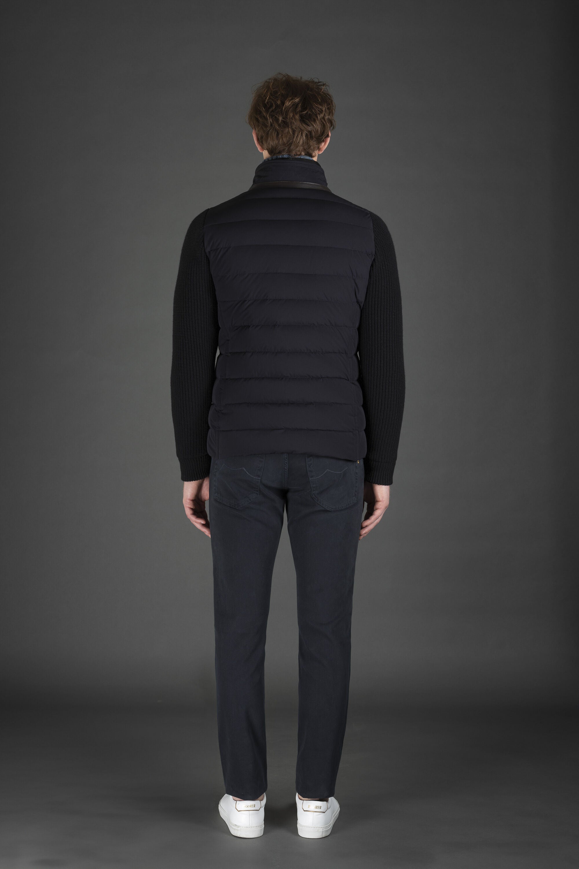 MOORER MEN'S DARK BLUE QUILTED VEST WITH BUTTONS