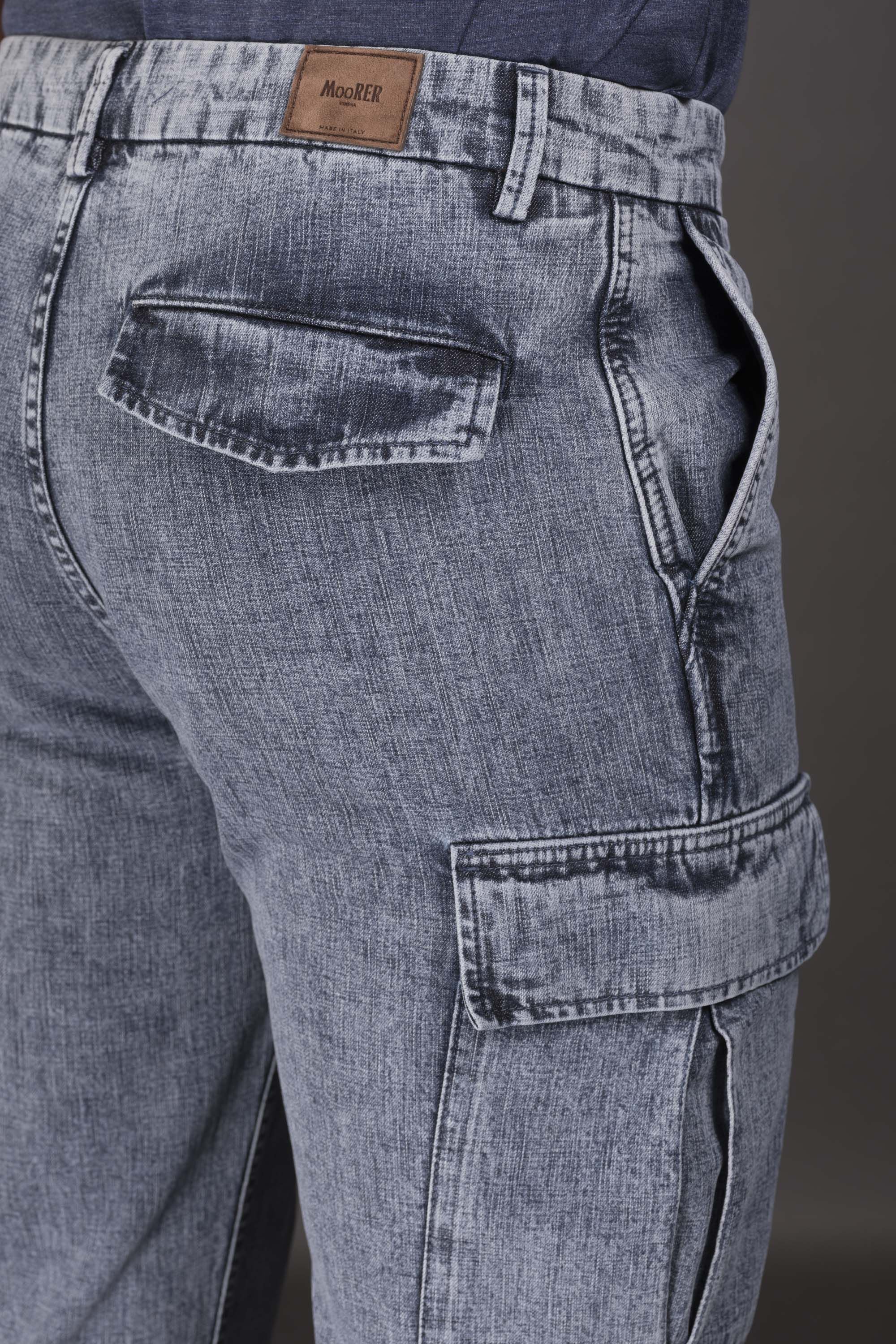 MOORER MEN'S LIGHT BLUE CARGO TROUSERS
