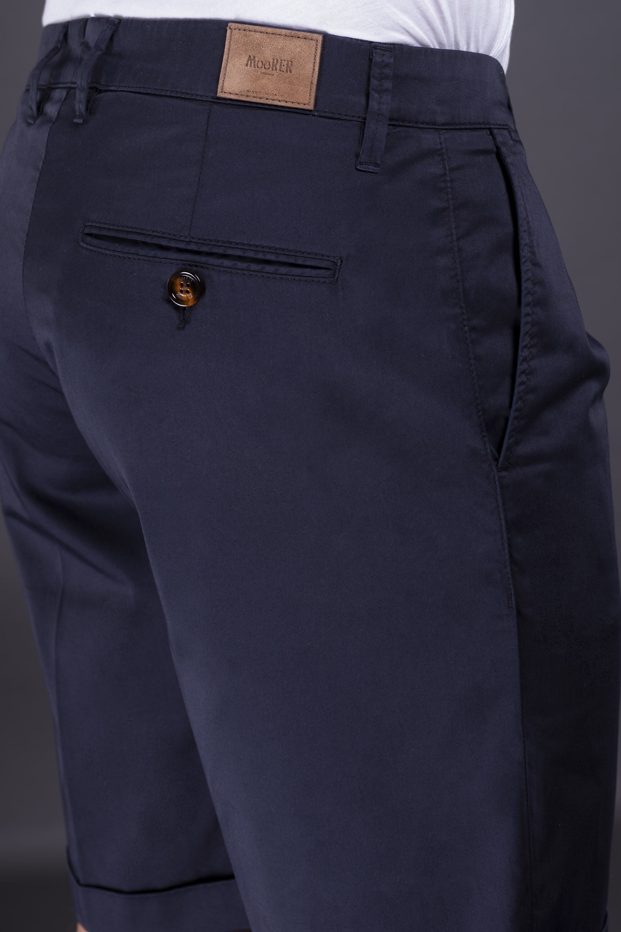 MOORER MEN'S NAVY TAILORED SHORTS