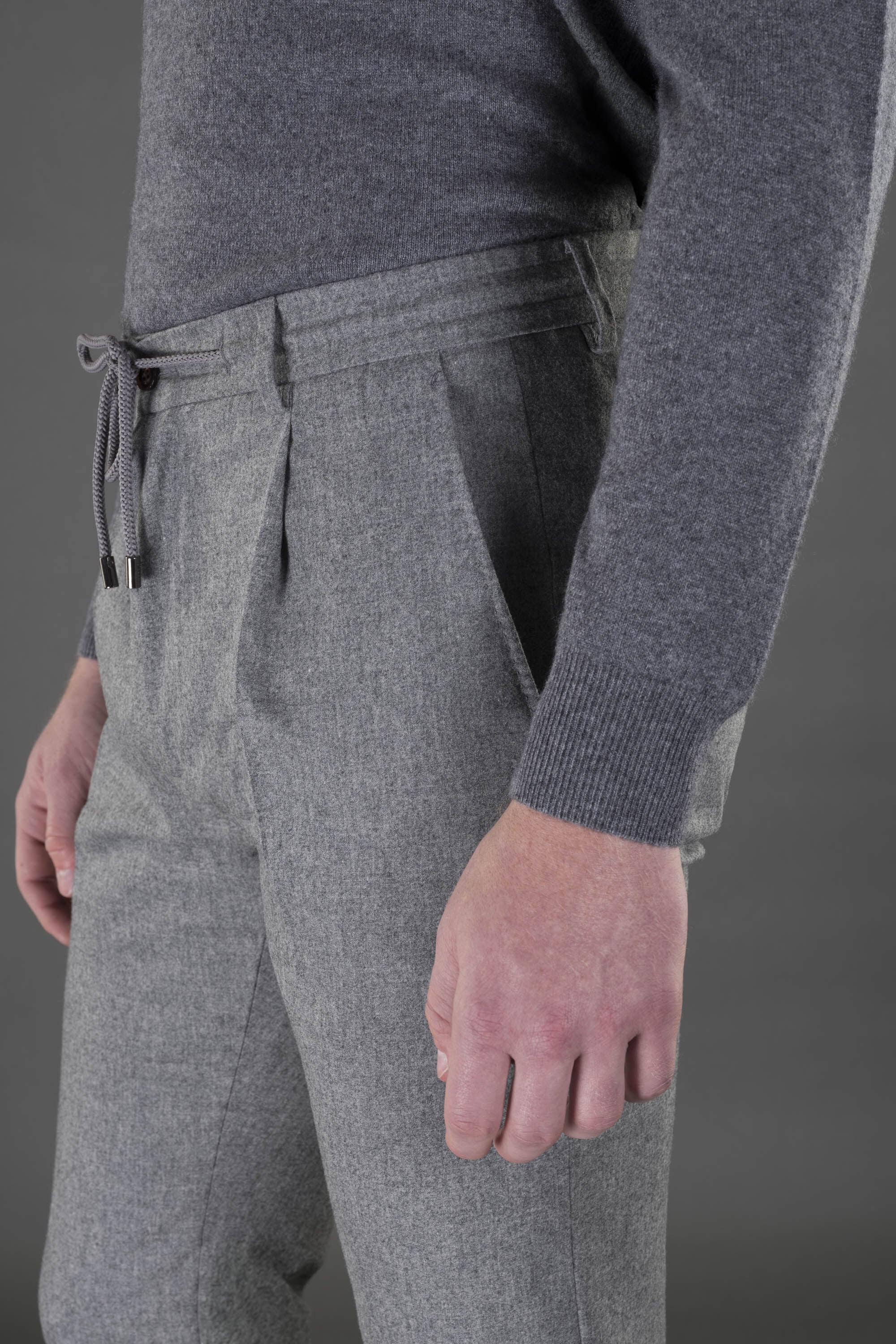MOORER MEN'S GRAY DRAWSTRING TAILORED TROUSERS