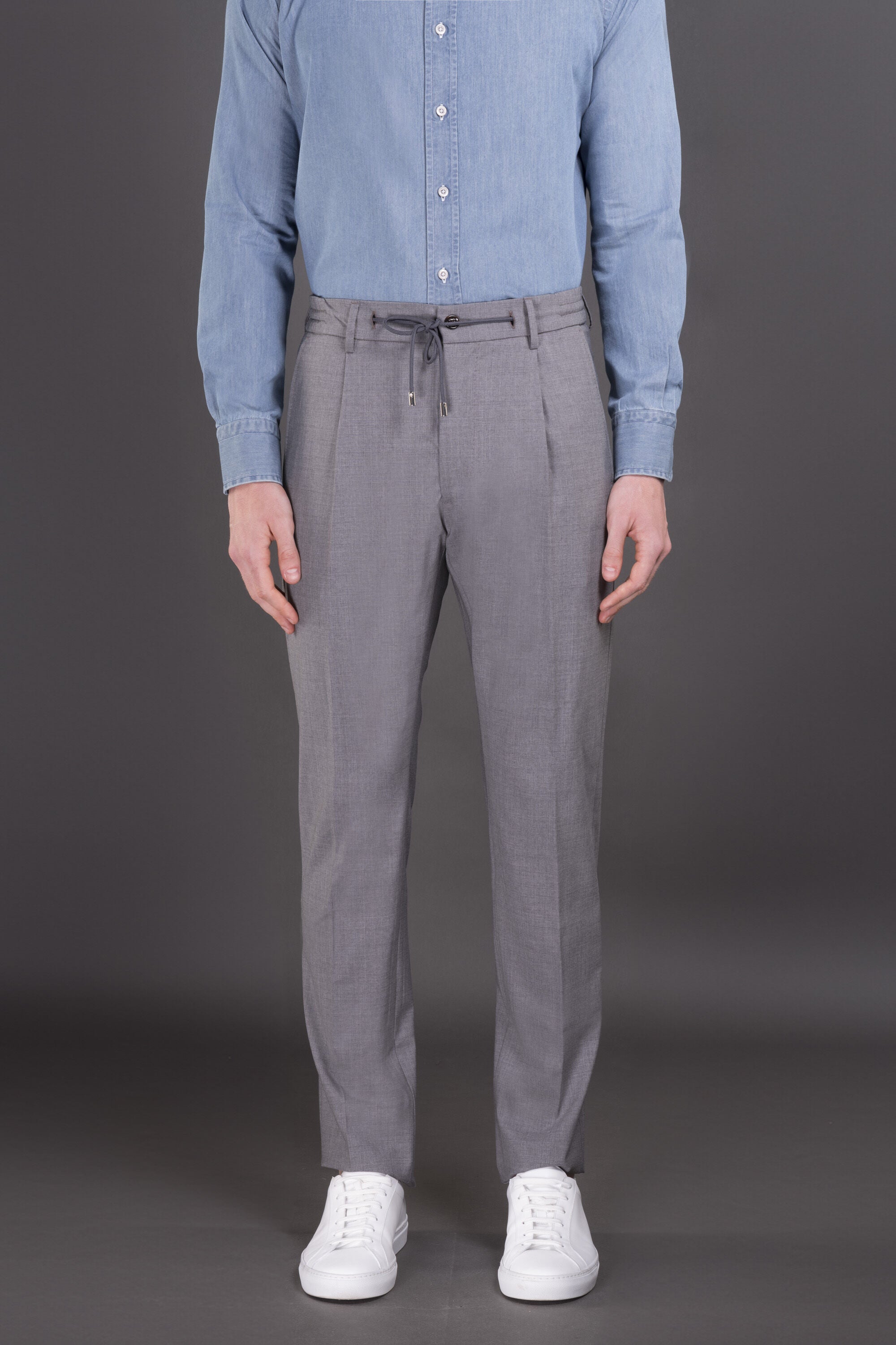 MOORER MEN'S LIGHT GREY TAILORED TROUSERS