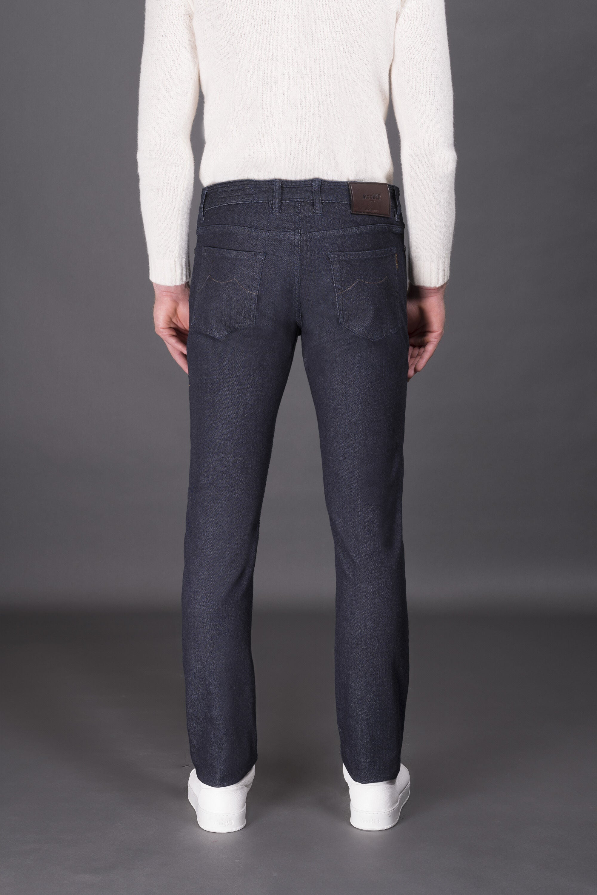 MOORER MEN'S DARK BLUE SLIM TROUSERS