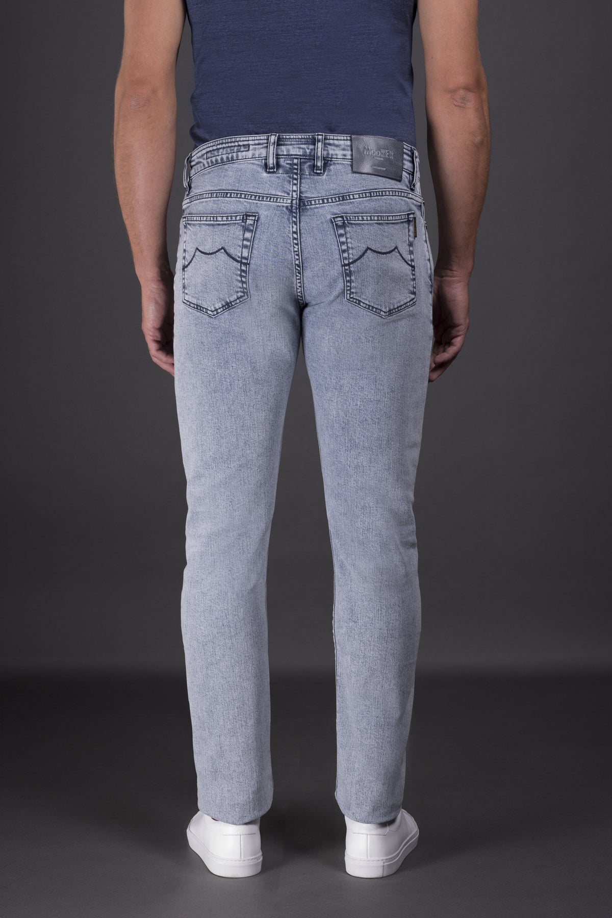 MOORER MEN'S LIGHT BLUE SLIM FIT TROUSERS