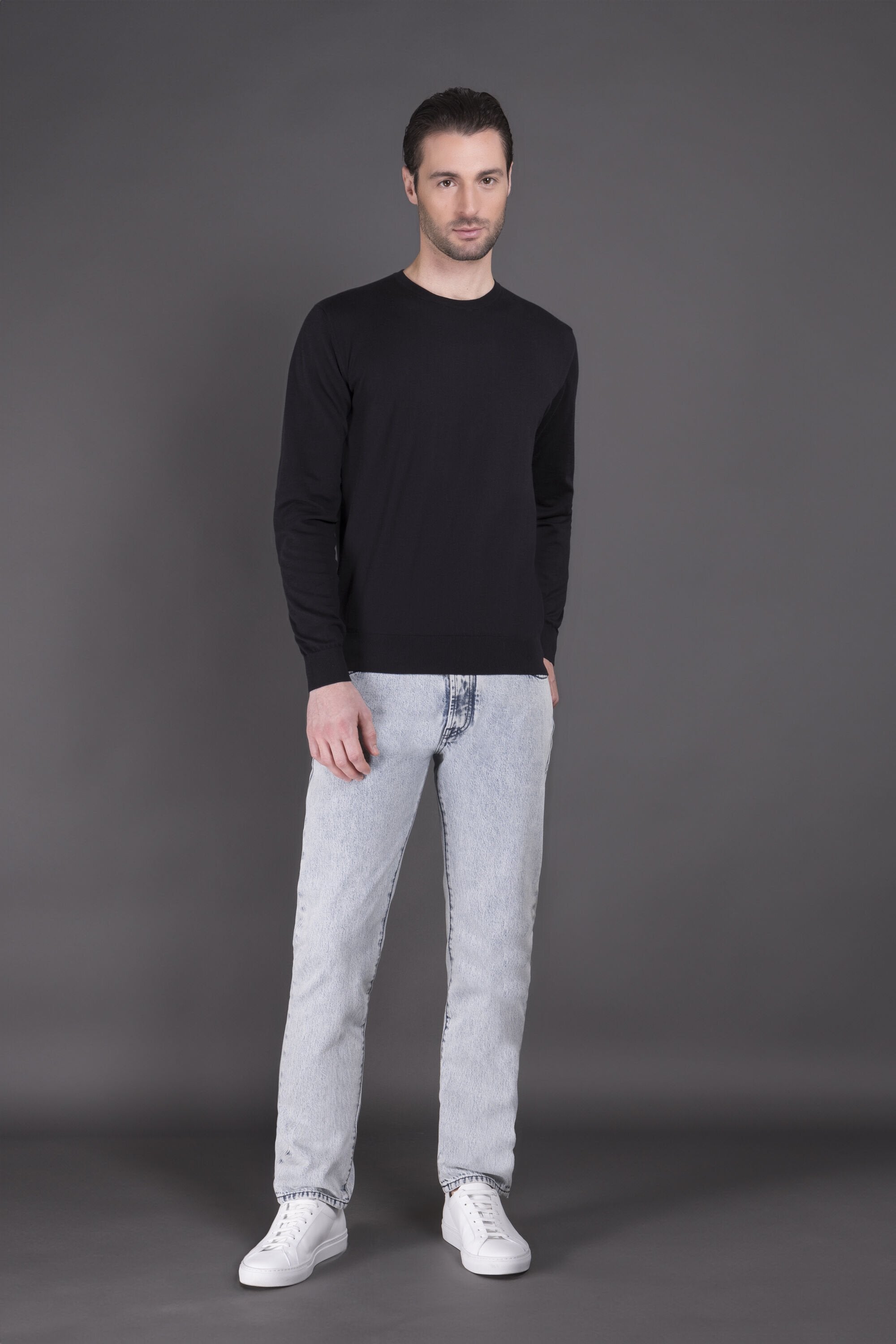 MOORER MEN'S BLACK CREW NECK SWEATER