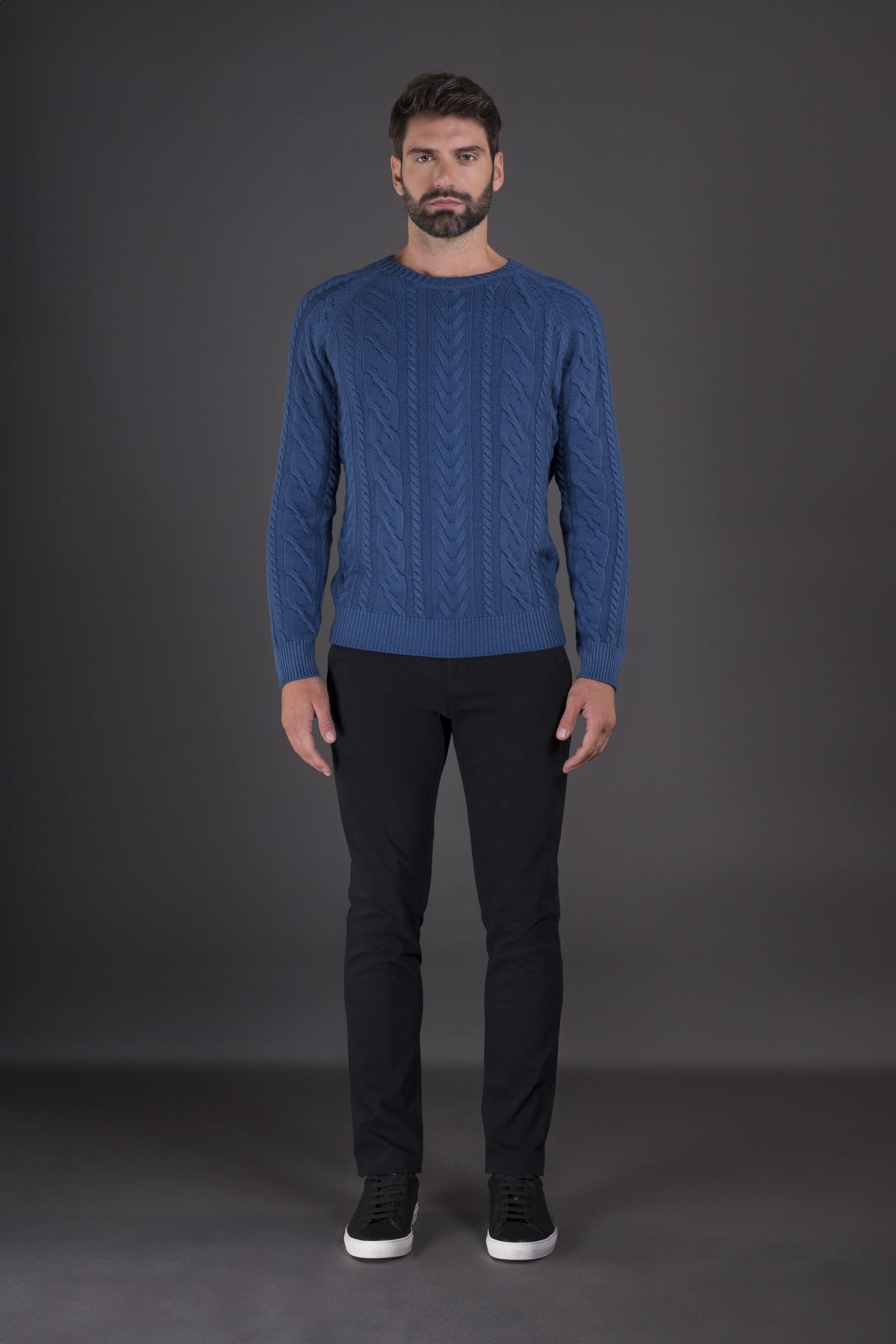 MOORER MEN'S BLUE CABLE KNIT SWEATER