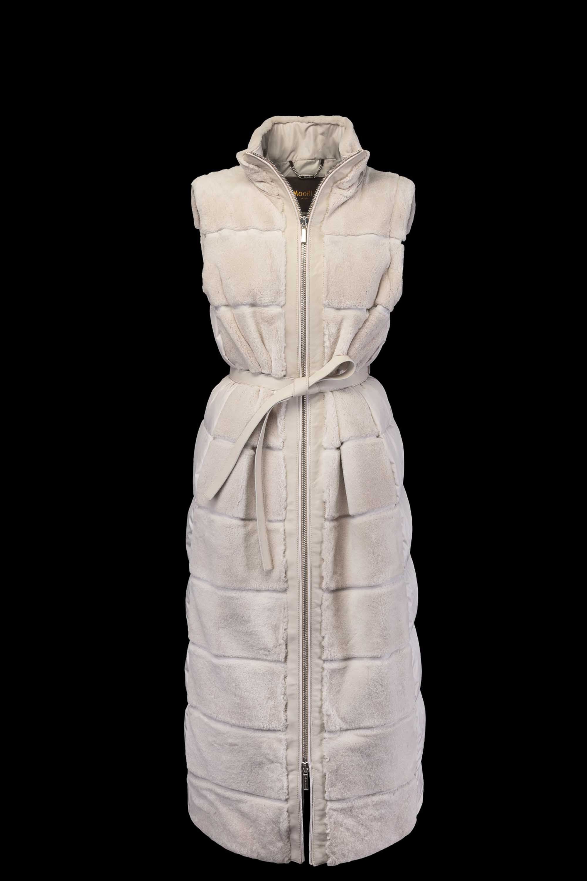 MOORER WOMEN'S IVORY LONG QUILTED VEST WITH BELT
