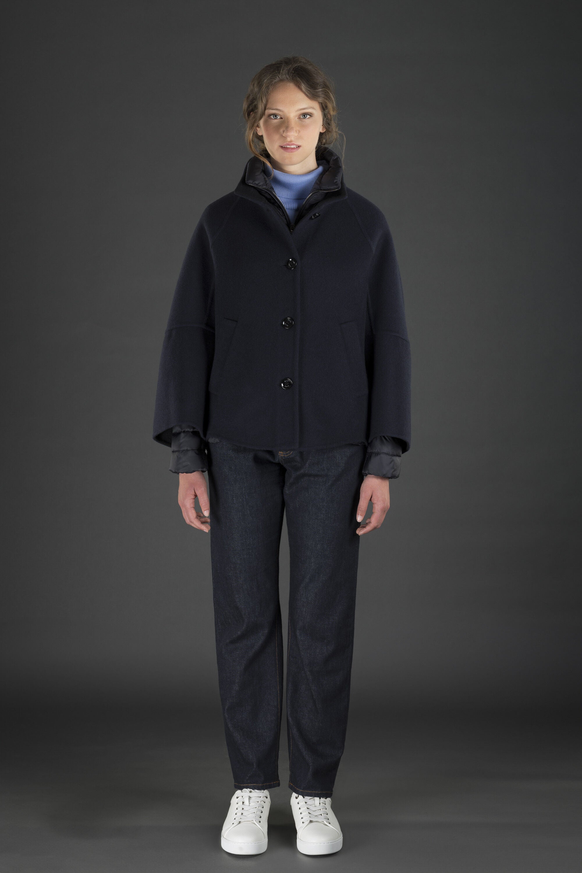 MOORER WOMEN'S NAVY CAPE-STYLE BUTTONED JACKET