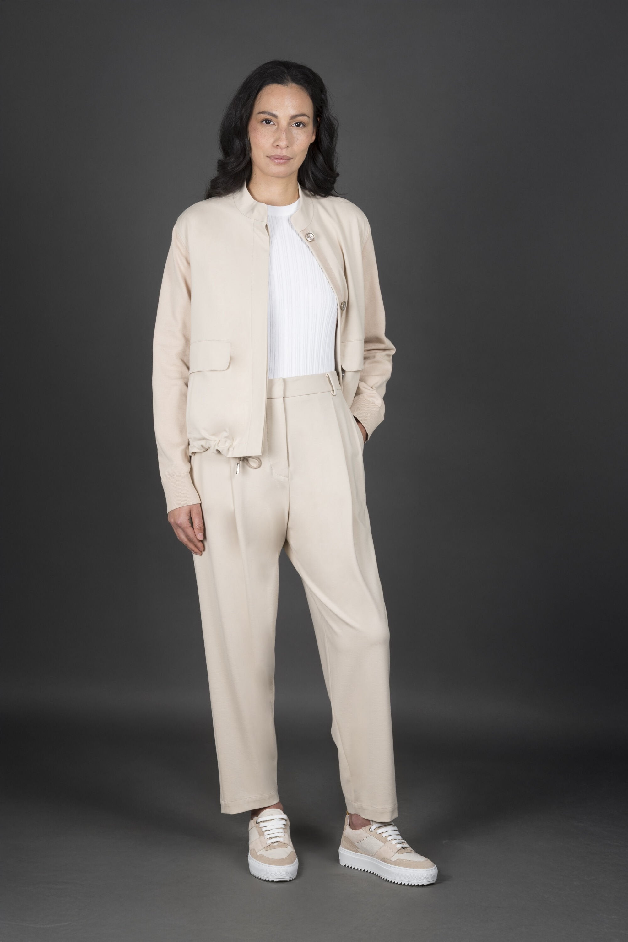 MOORER WOMEN'S BEIGE RELAXED FIT JACKET