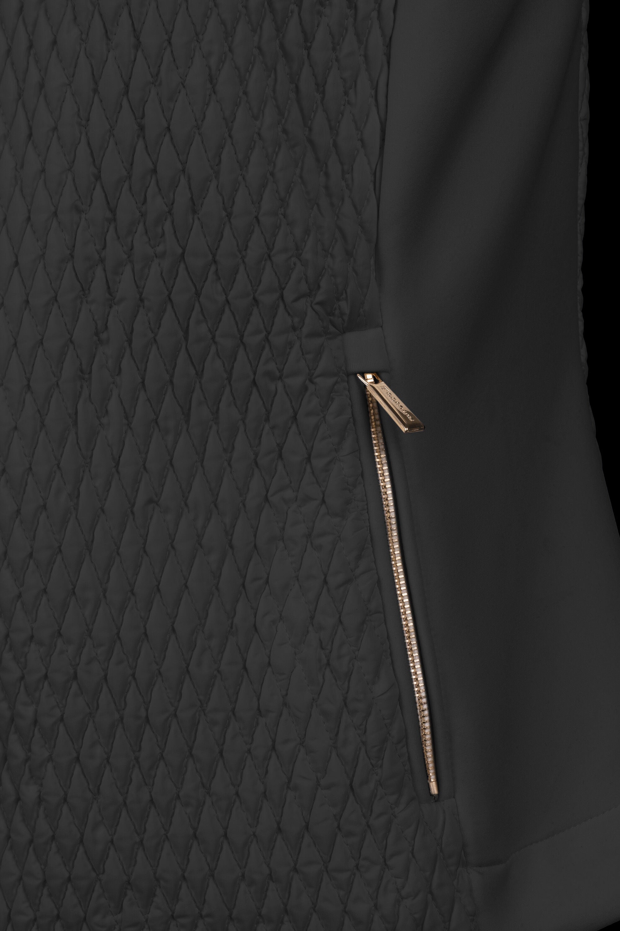 MOORER WOMEN'S BLACK QUILTED JACKET WITH ZIPPER