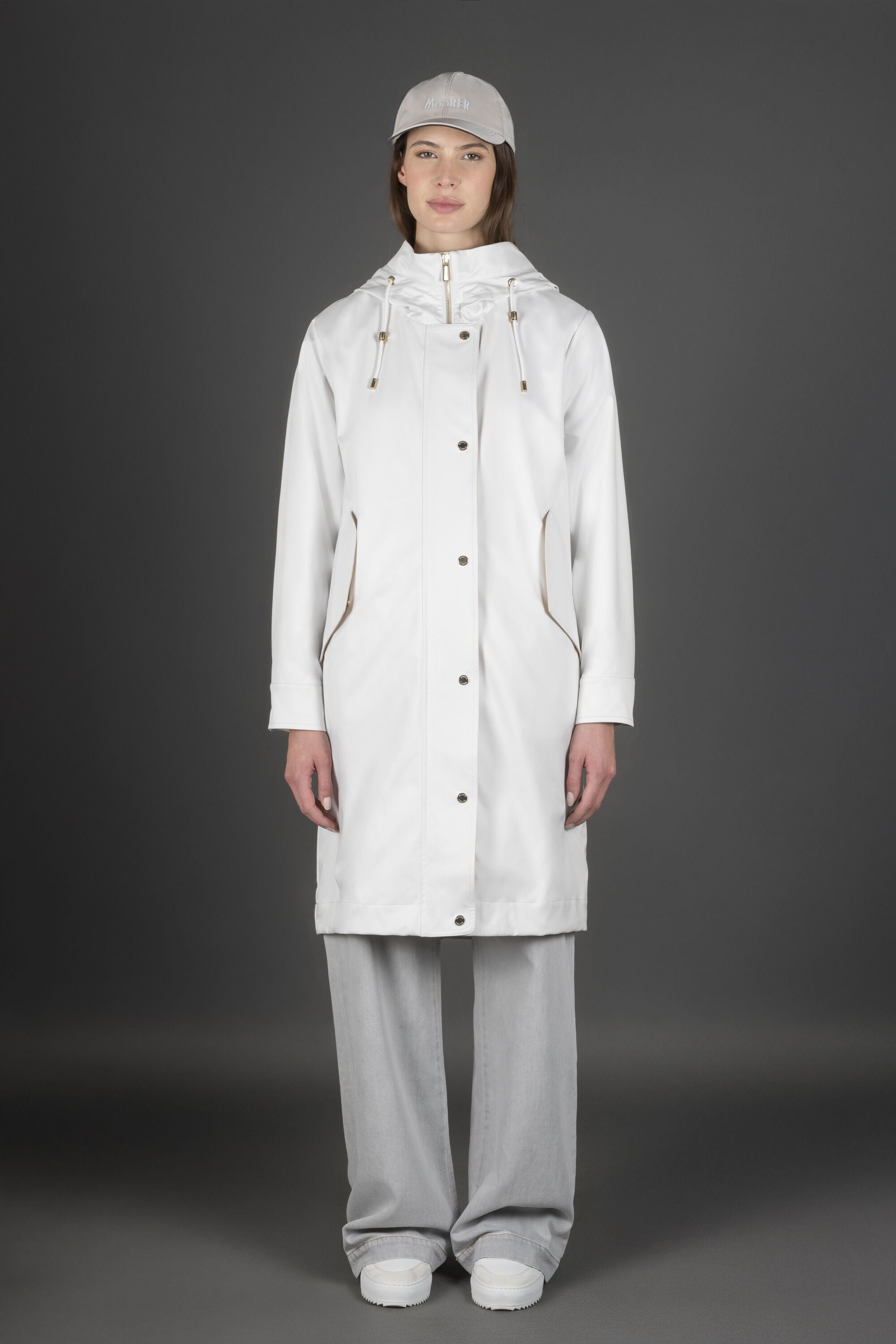 MOORER WOMEN'S WHITE HOODED LONG COAT