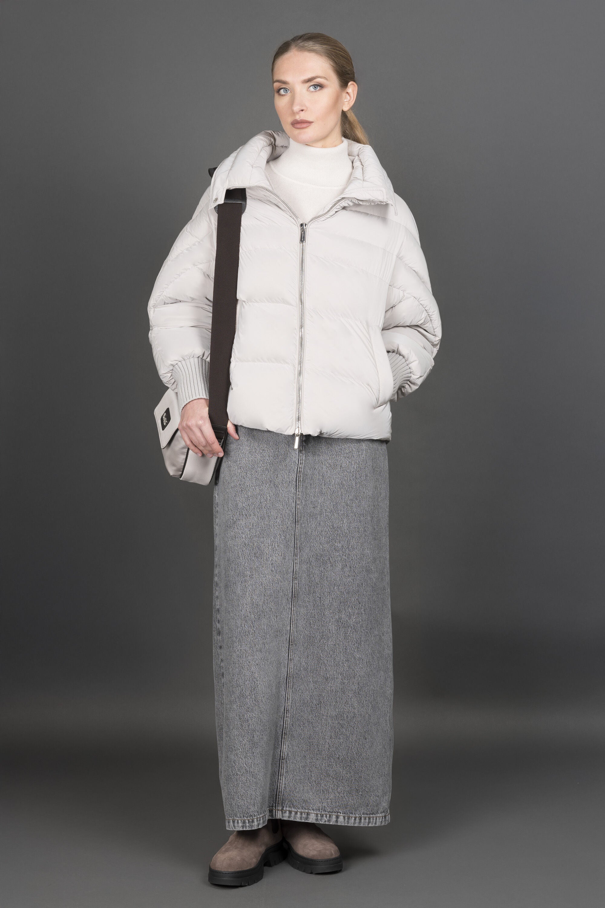 MOORER WOMEN'S LIGHT GREY PUFFER JACKET