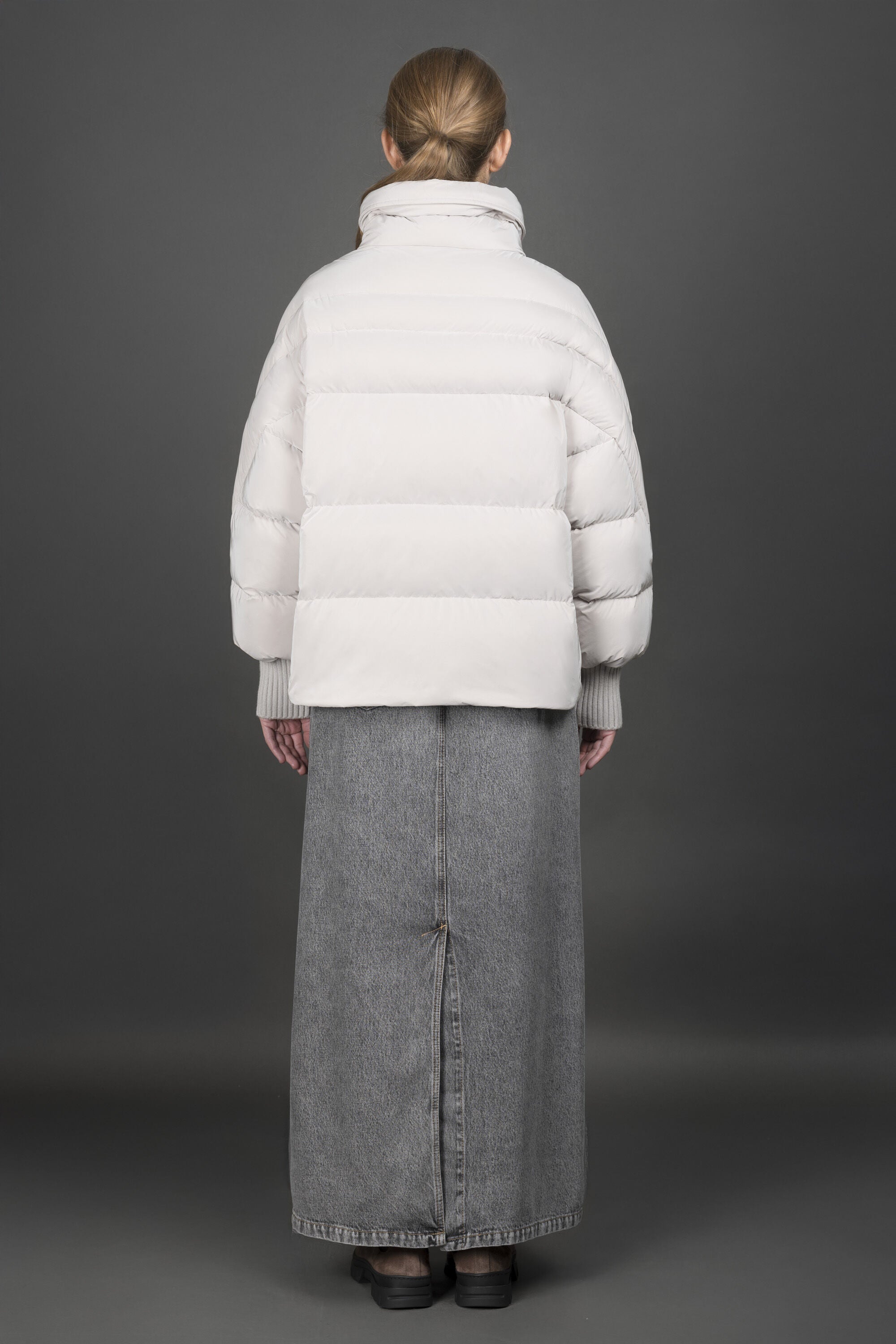 MOORER WOMEN'S LIGHT GREY PUFFER JACKET