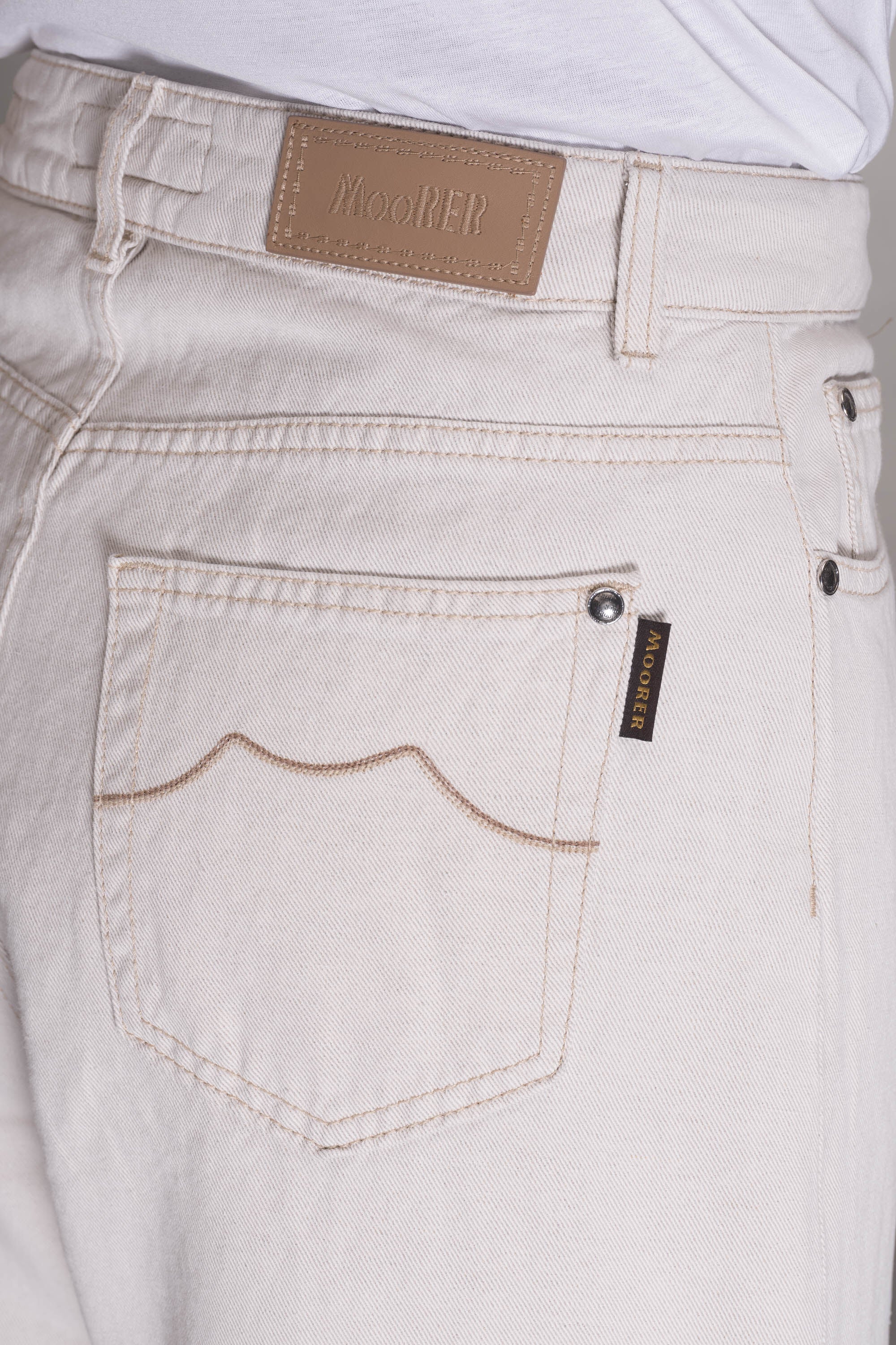 MOORER WOMEN'S ECRU WIDE-LEG TROUSERS