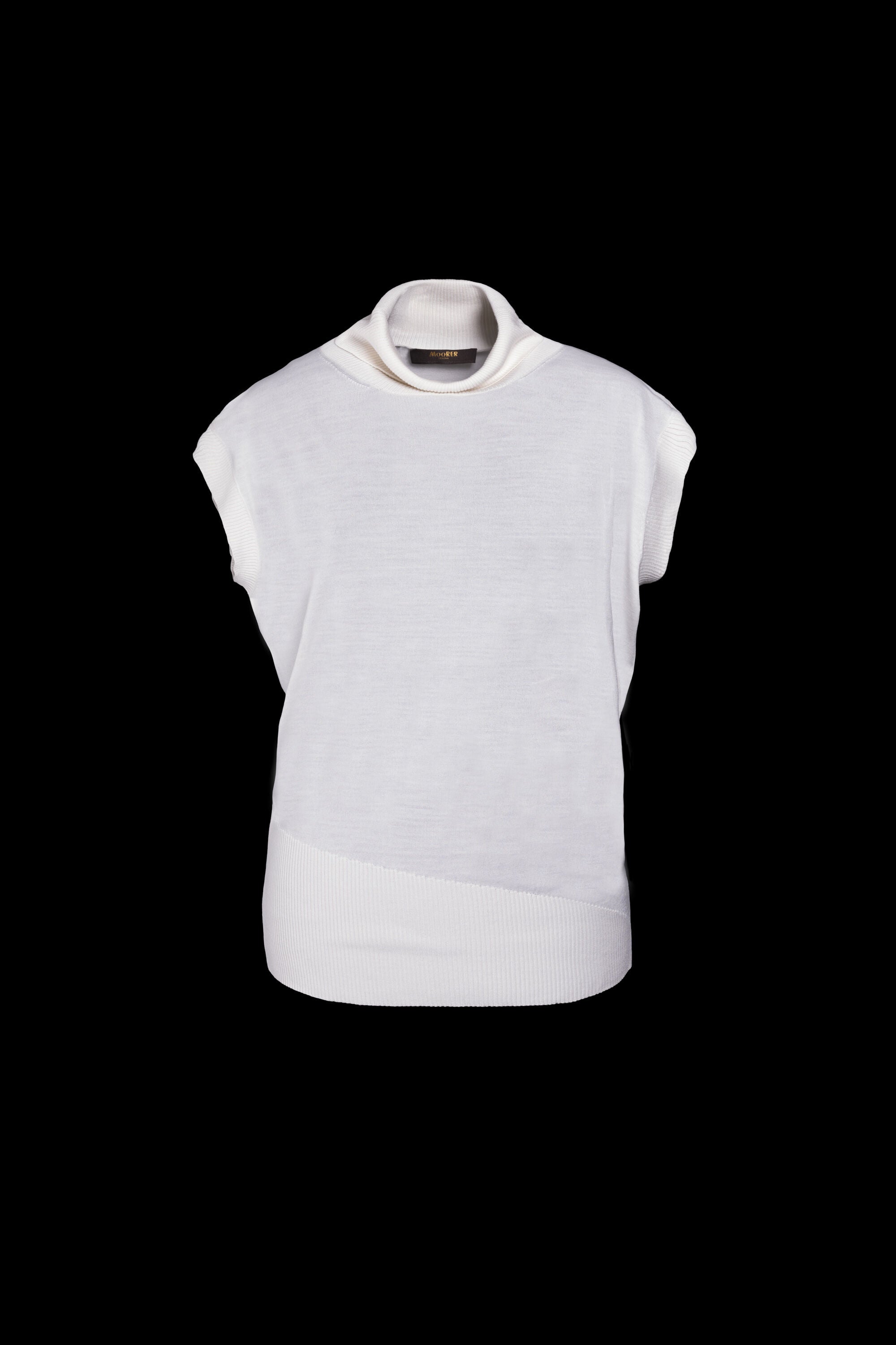MOORER WOMEN'S WHITE SLEEVELESS KNIT SWEATER