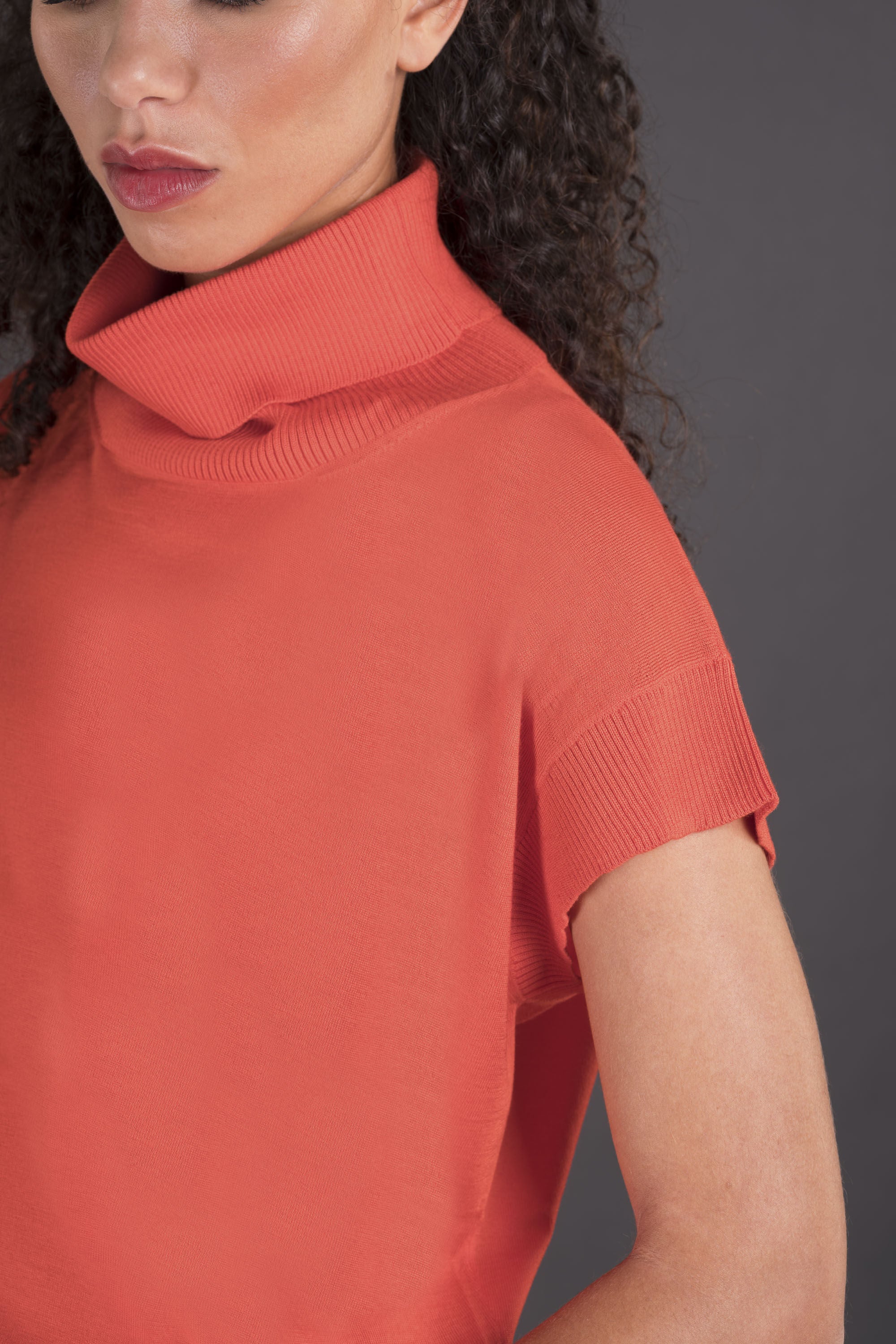 MOORER WOMEN'S ORANGE SHORT SLEEVE SWEATER