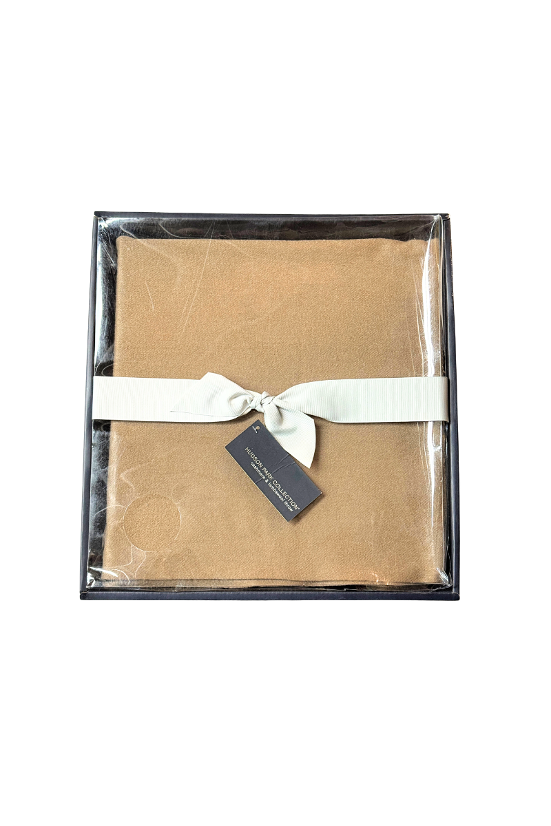 Hudson Park Cashmere & Lambswol Throw