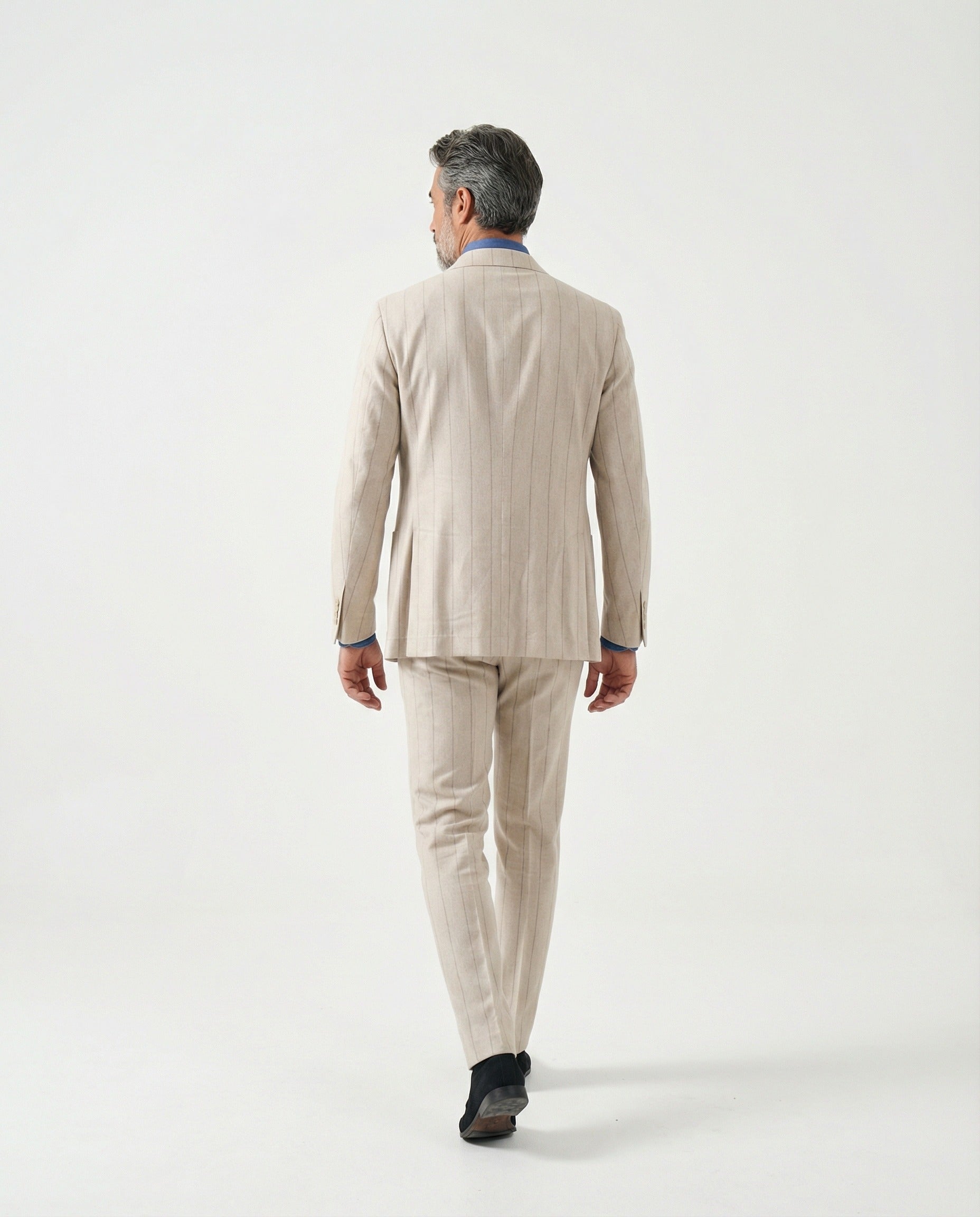 BRUNELLO CUCINELLI MEN'S SAND WOOL DOUBLE BREASTED SUIT