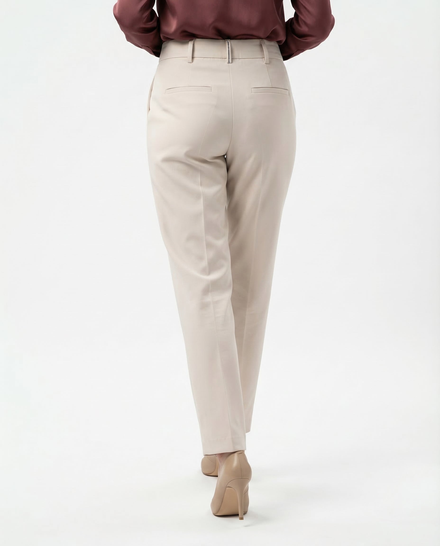 BRUNELLO CUCINELLI WOMEN'S LIGHT BEIGE TAPERED TROUSERS