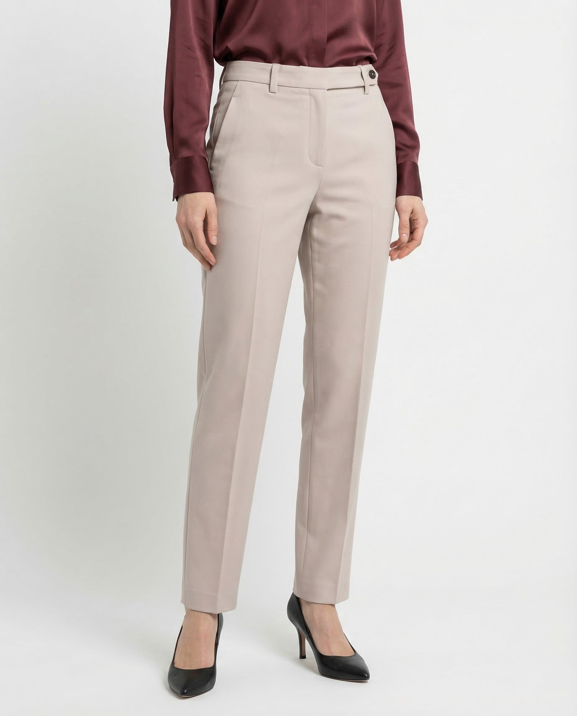 BRUNELLO CUCINELLI WOMEN'S LIGHT BEIGE TAILORED TROUSERS