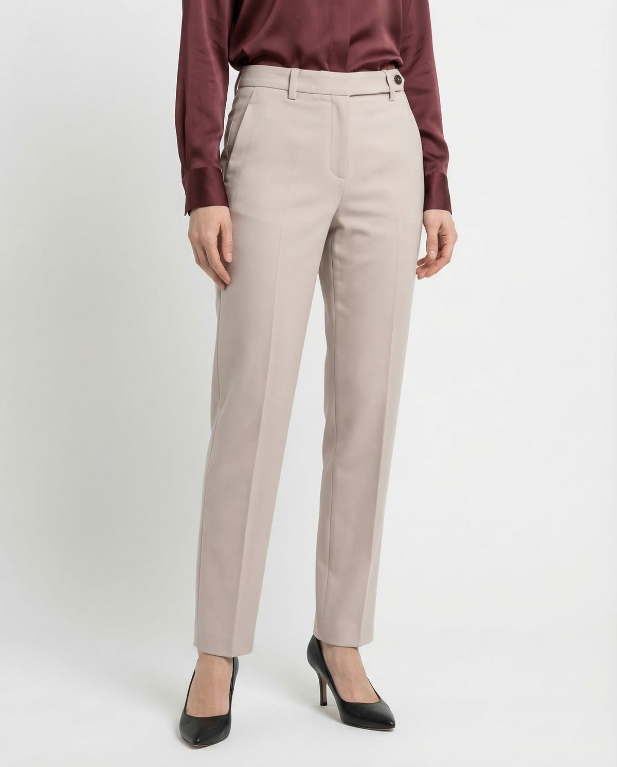 BRUNELLO CUCINELLI WOMEN'S LIGHT BEIGE TAILORED TROUSERS