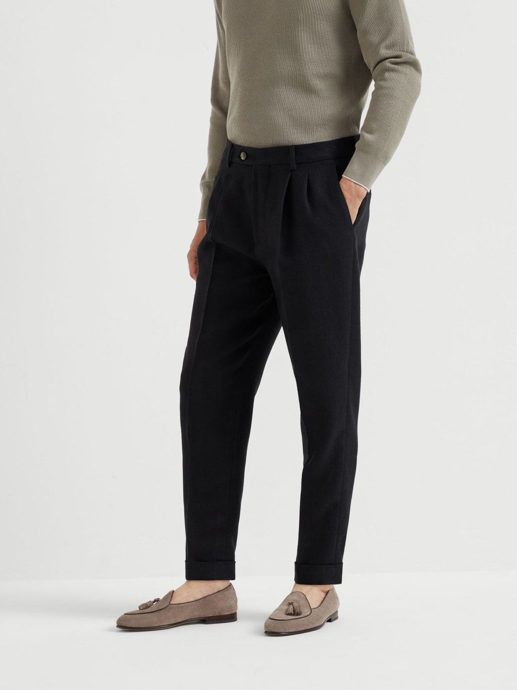 BRUNELLO CUCINELLI MEN'S BLACK LINEN SILK WOOL TROUSERS