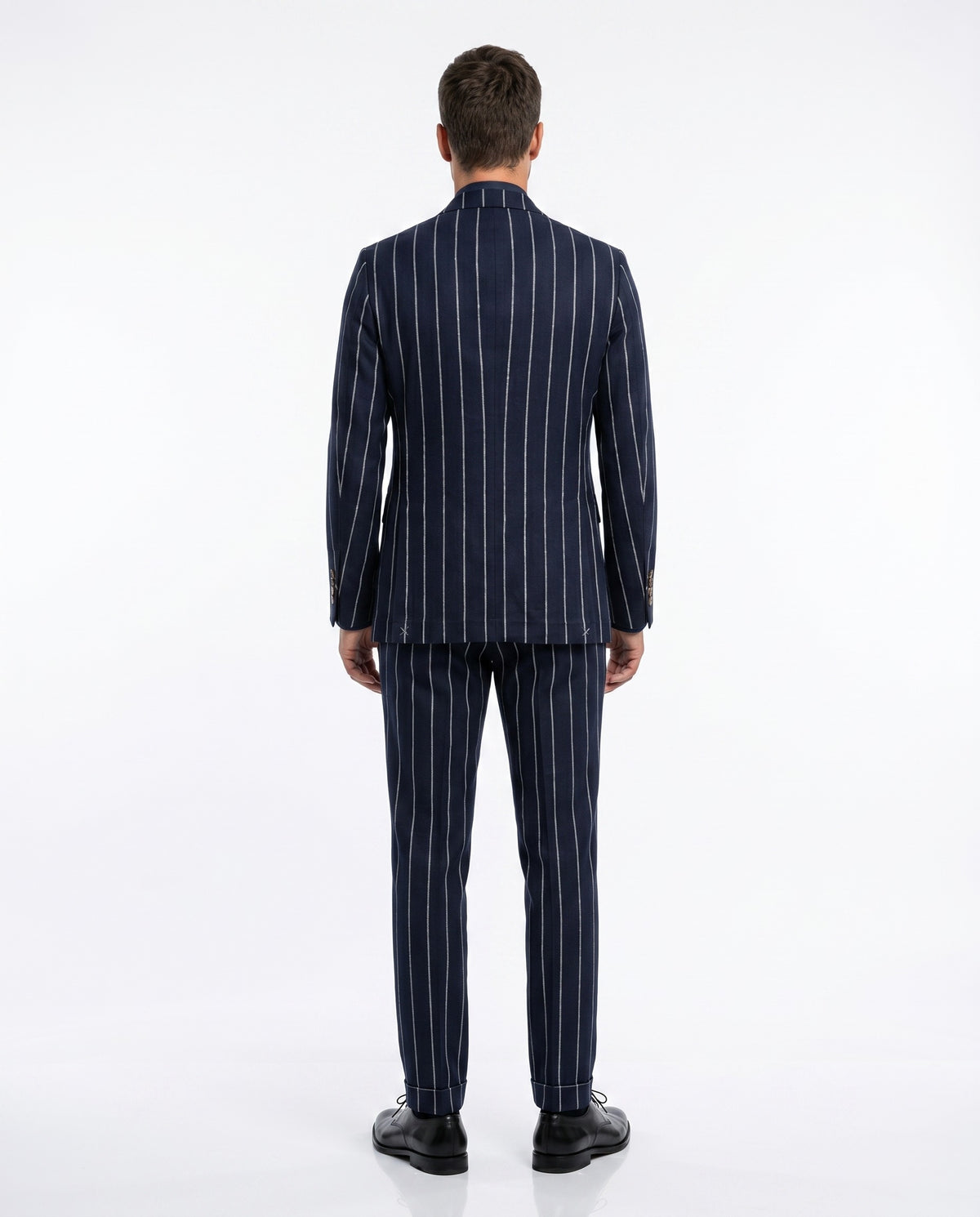 BRUNELLO CUCINELLI MEN'S NAVY STRIPED LINEN SUIT