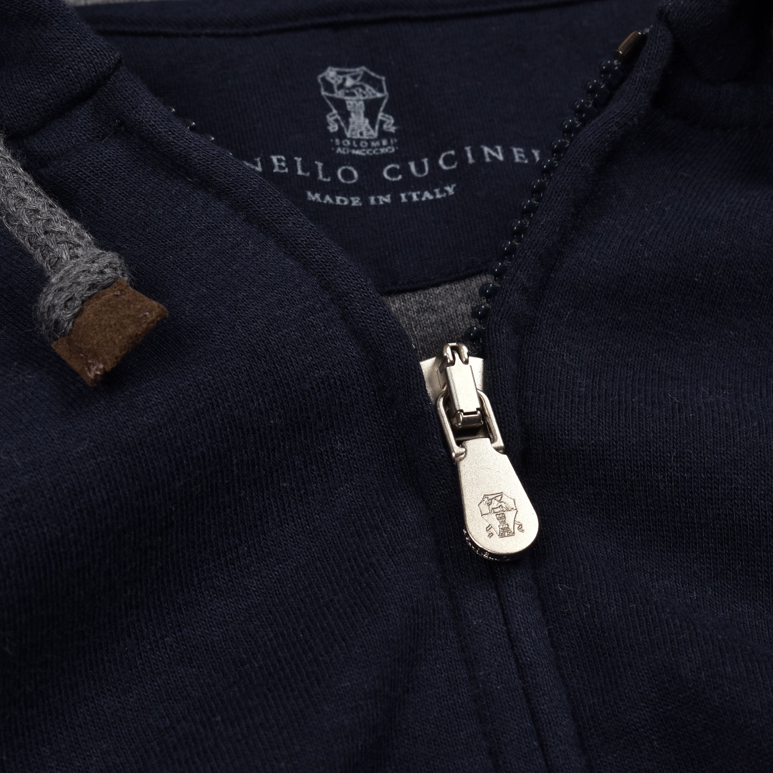 BRUNELLO CUCINELLI MEN'S NAVY ZIP-UP HOODED SWEATSHIRT