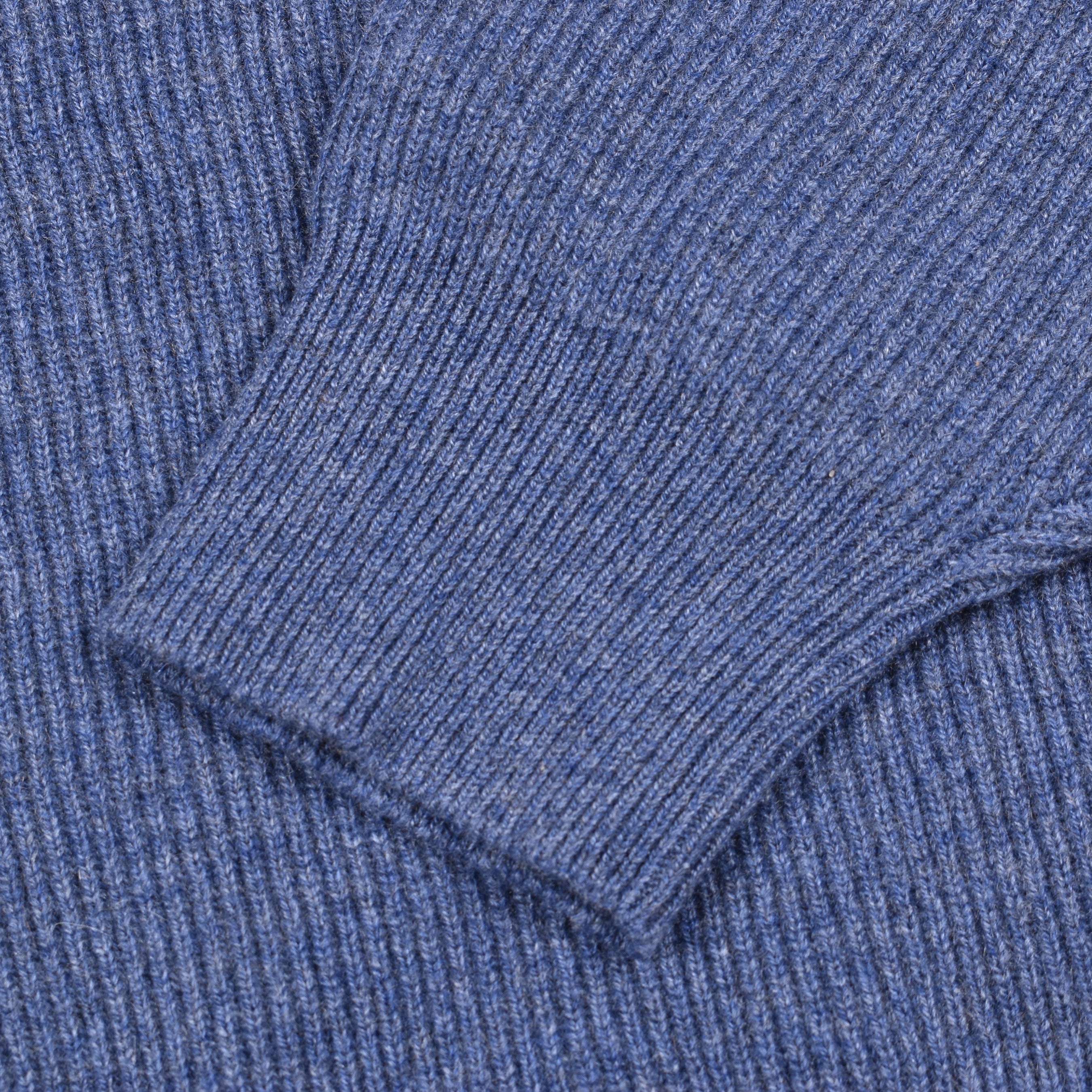 BRUNELLO CUCINELLI MEN'S BLUE RIBBED VNECK SWEATER