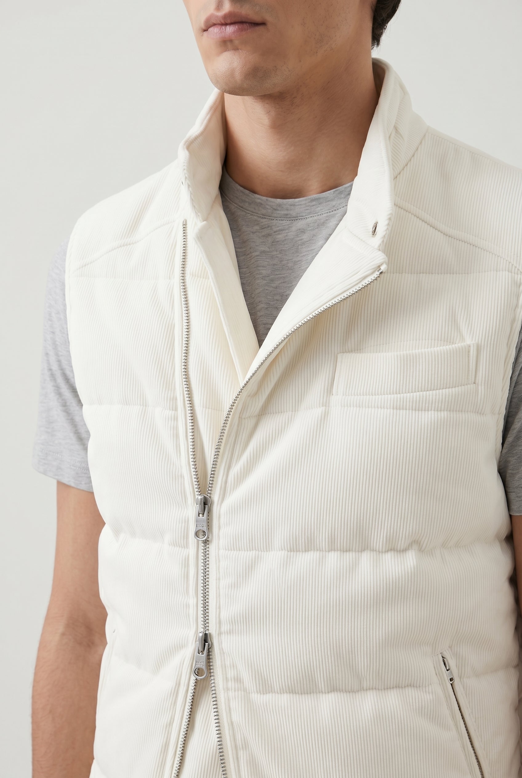BRUNELLO CUCINELLI MEN'S WHITE DOWN QUILTED VEST