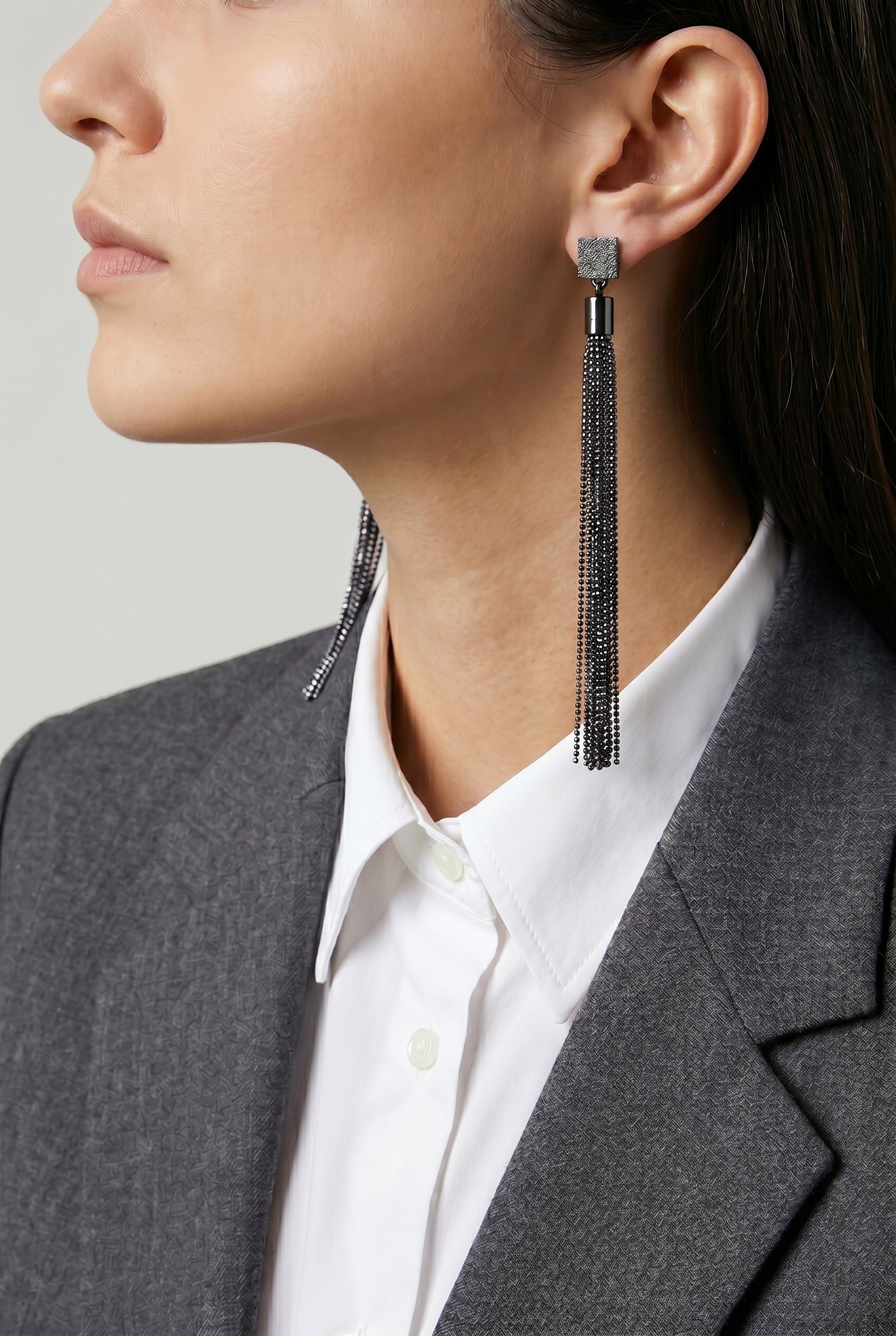 BRUNELLO CUCINELLI WOMEN'S BLACK RHODIUM TASSEL EARRINGS