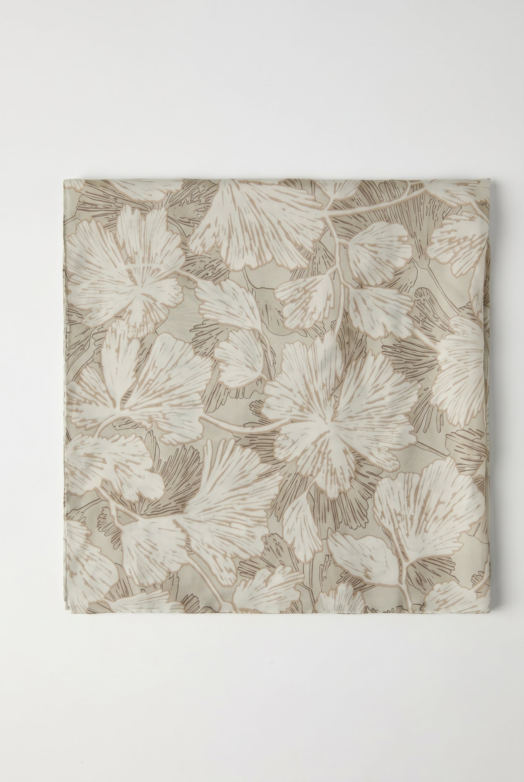 BRUNELLO CUCINELLI WOMEN'S BEIGE SILK FLORAL PRINT SCARF
