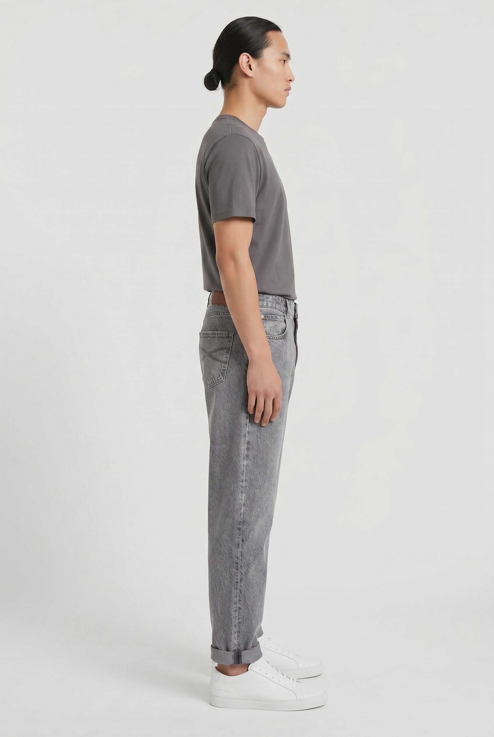 BRUNELLO CUCINELLI MEN'S GREY RELAXED FIT JEANS